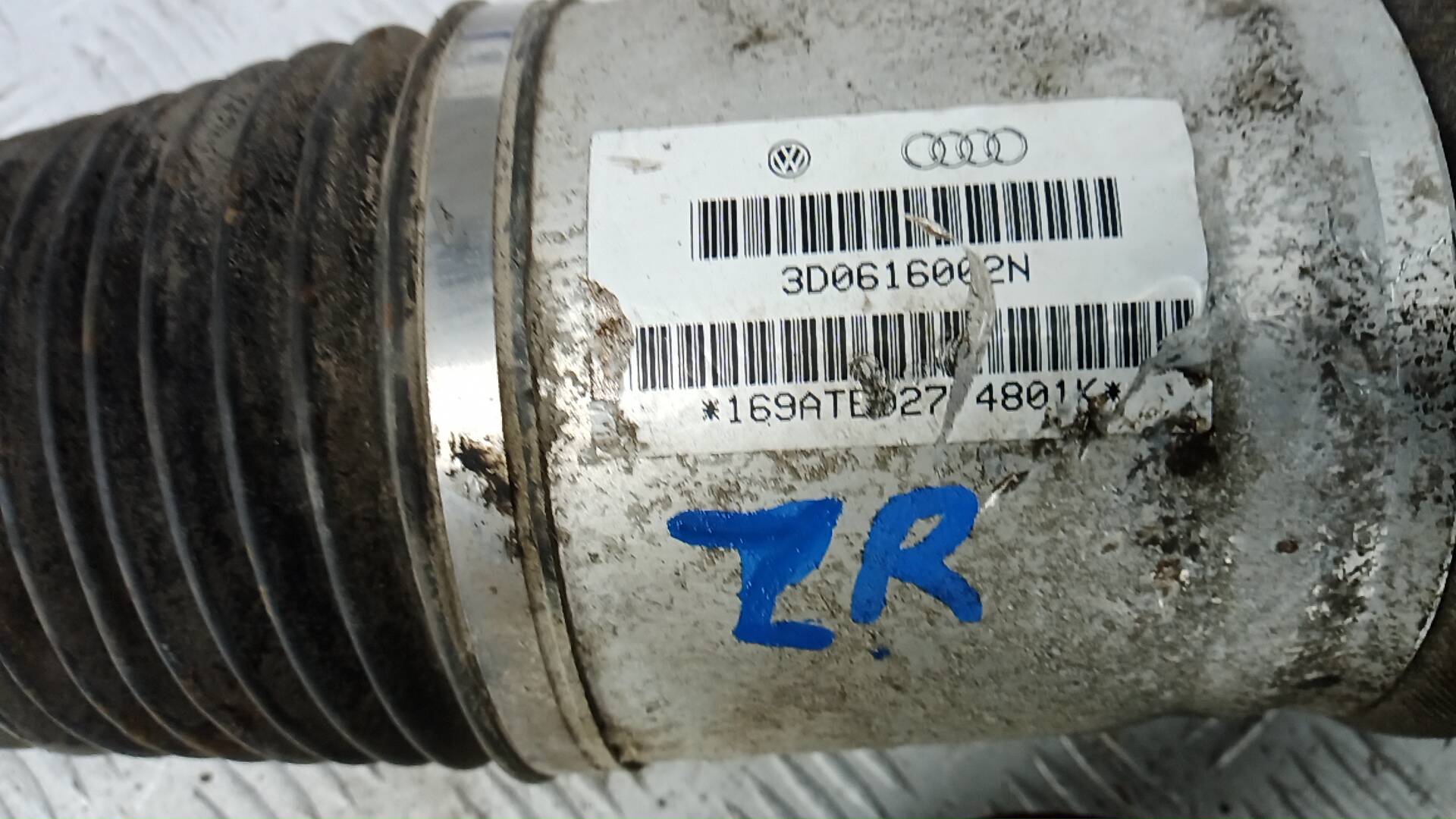 Амортизатор задний правый