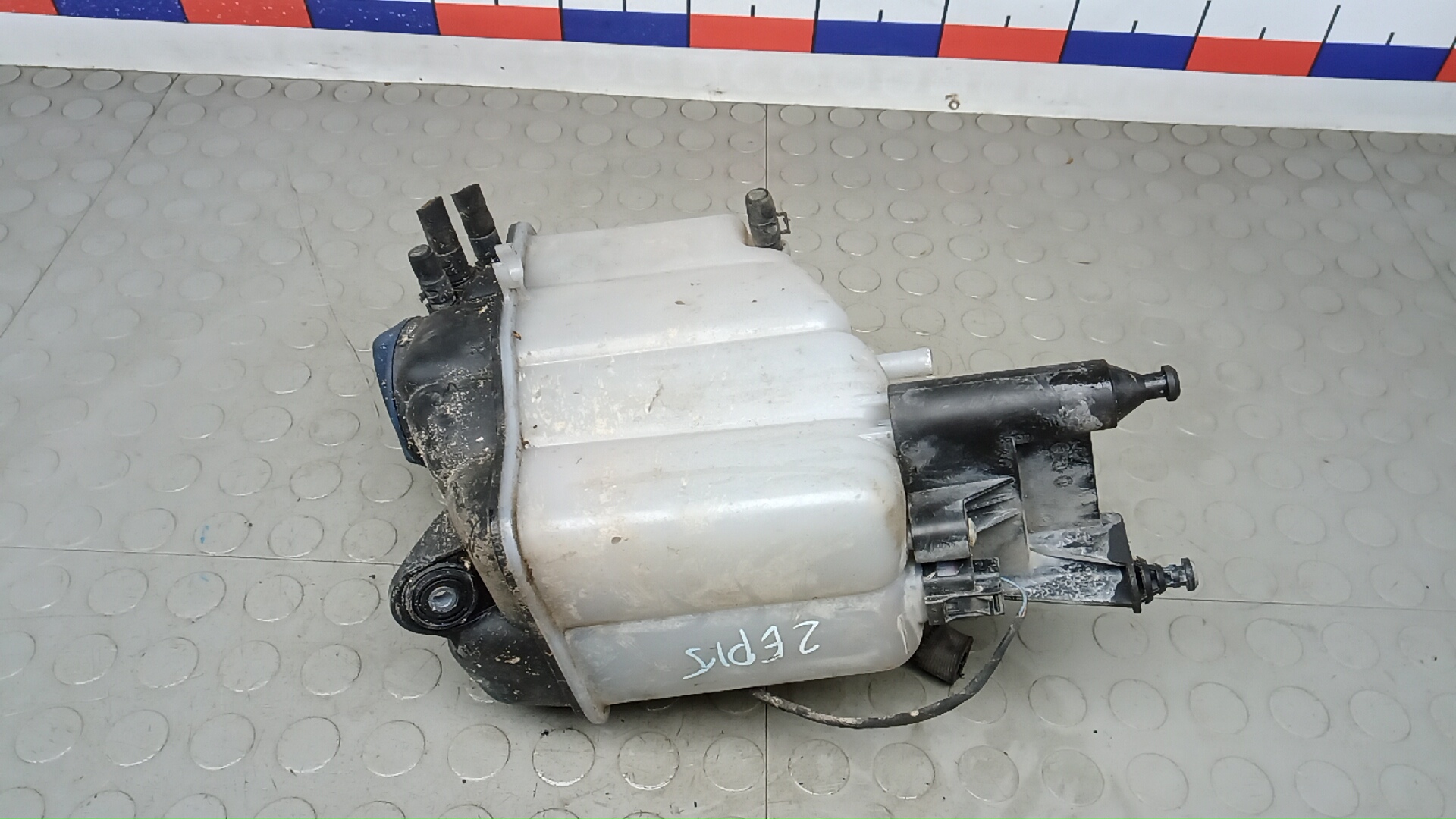 Бачок расширительный