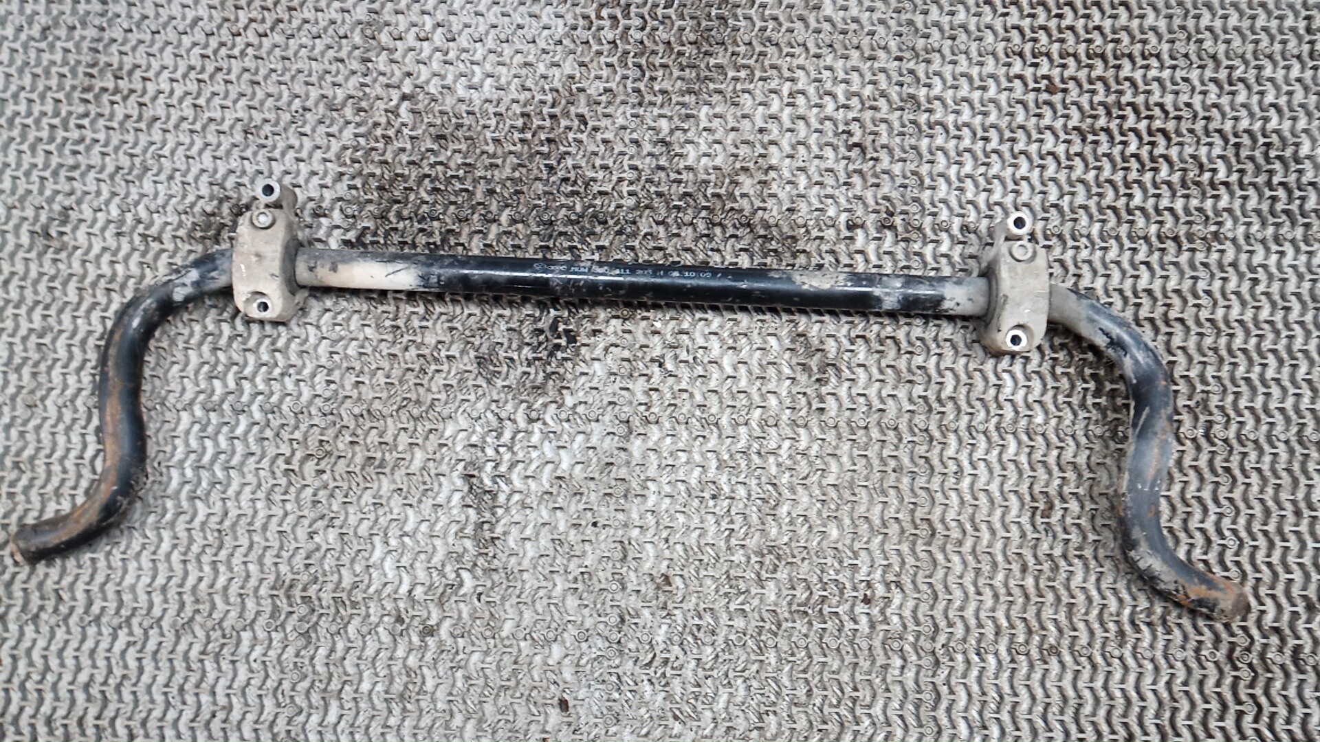 Стабилизатор передний