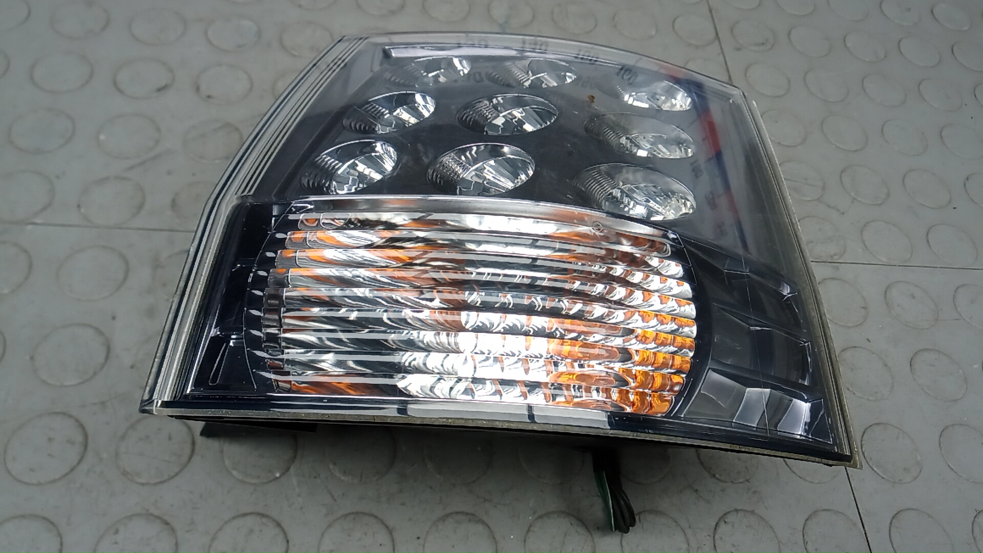 Фонарь задний правый