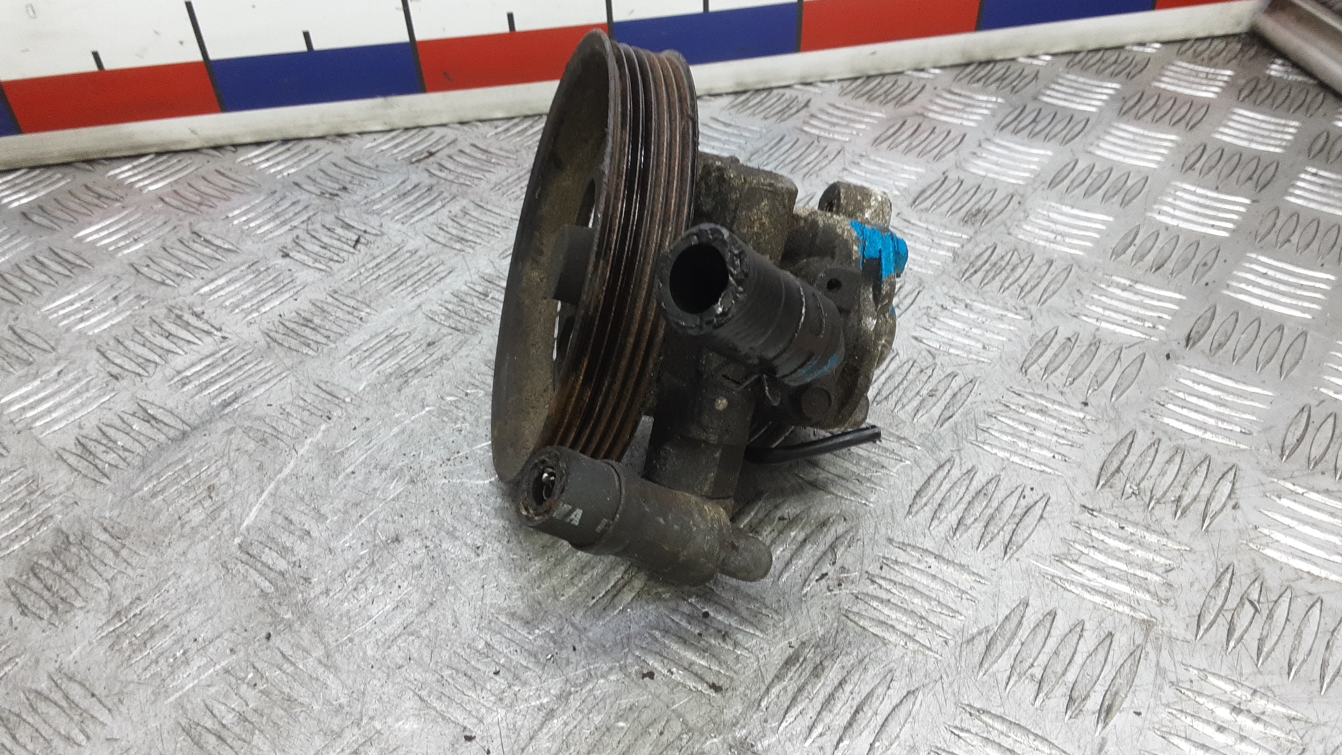 Насос ГУР (гидроусилитель руля)