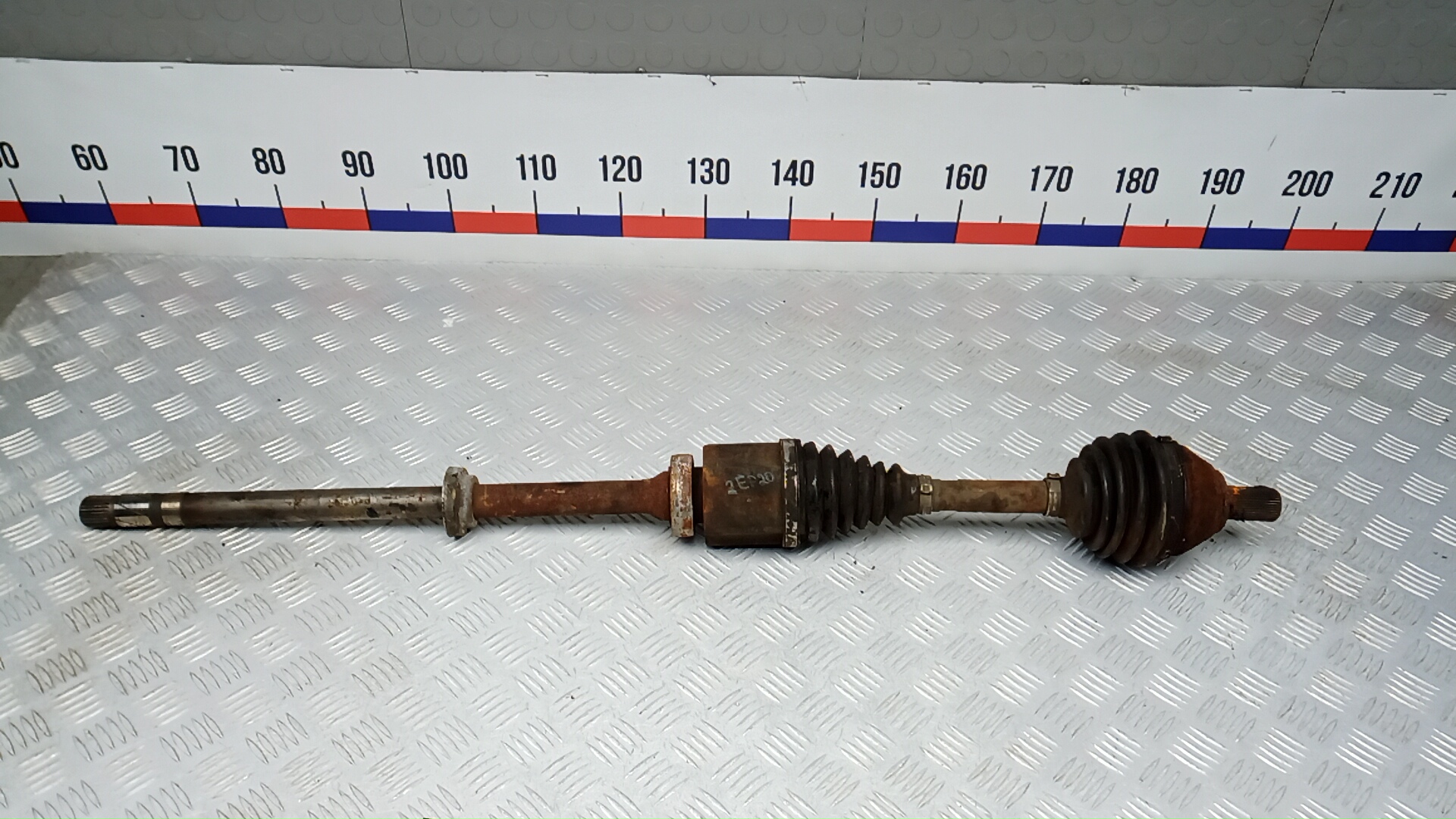 Полуось передняя правая