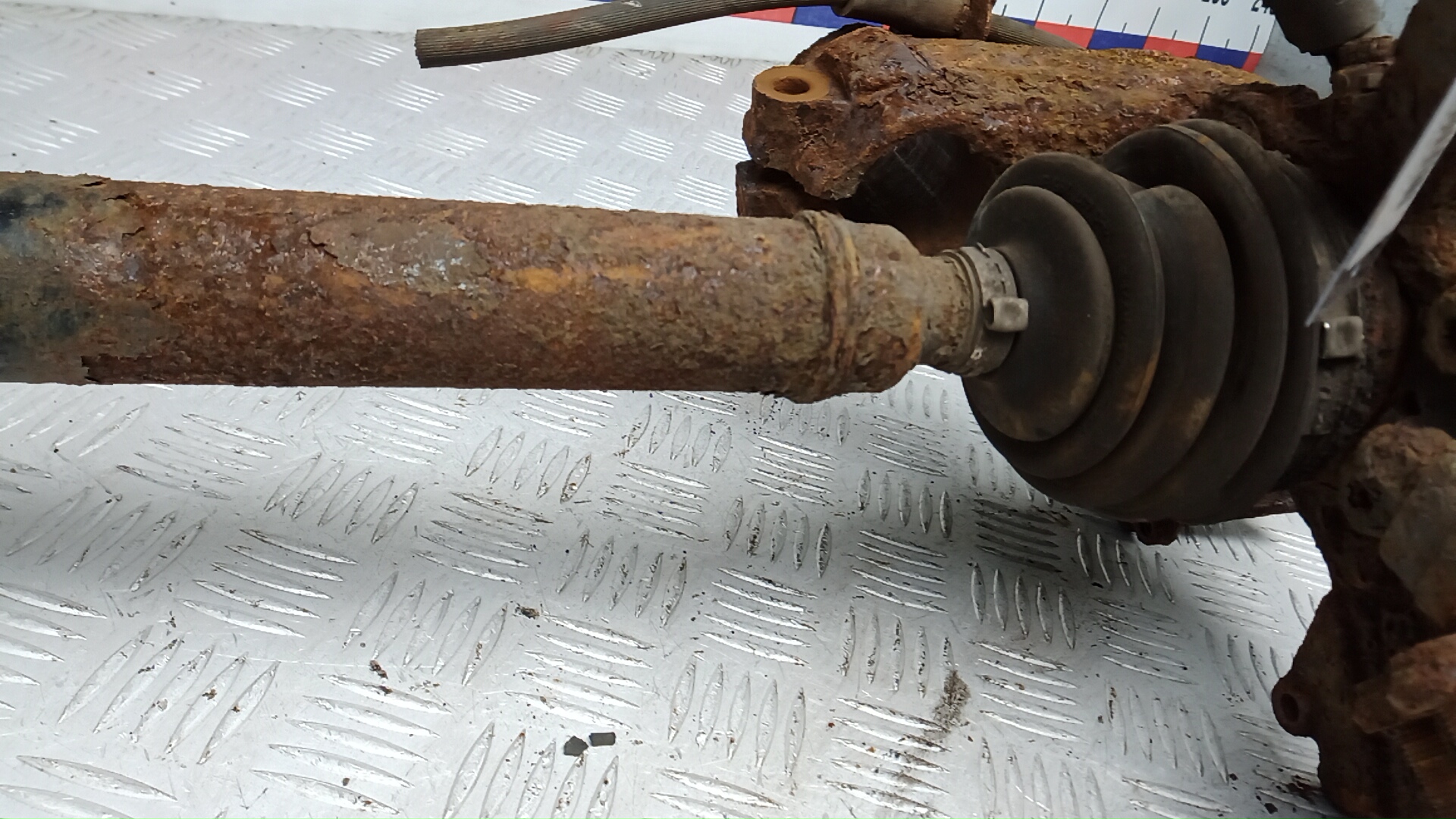 Полуось передняя правая