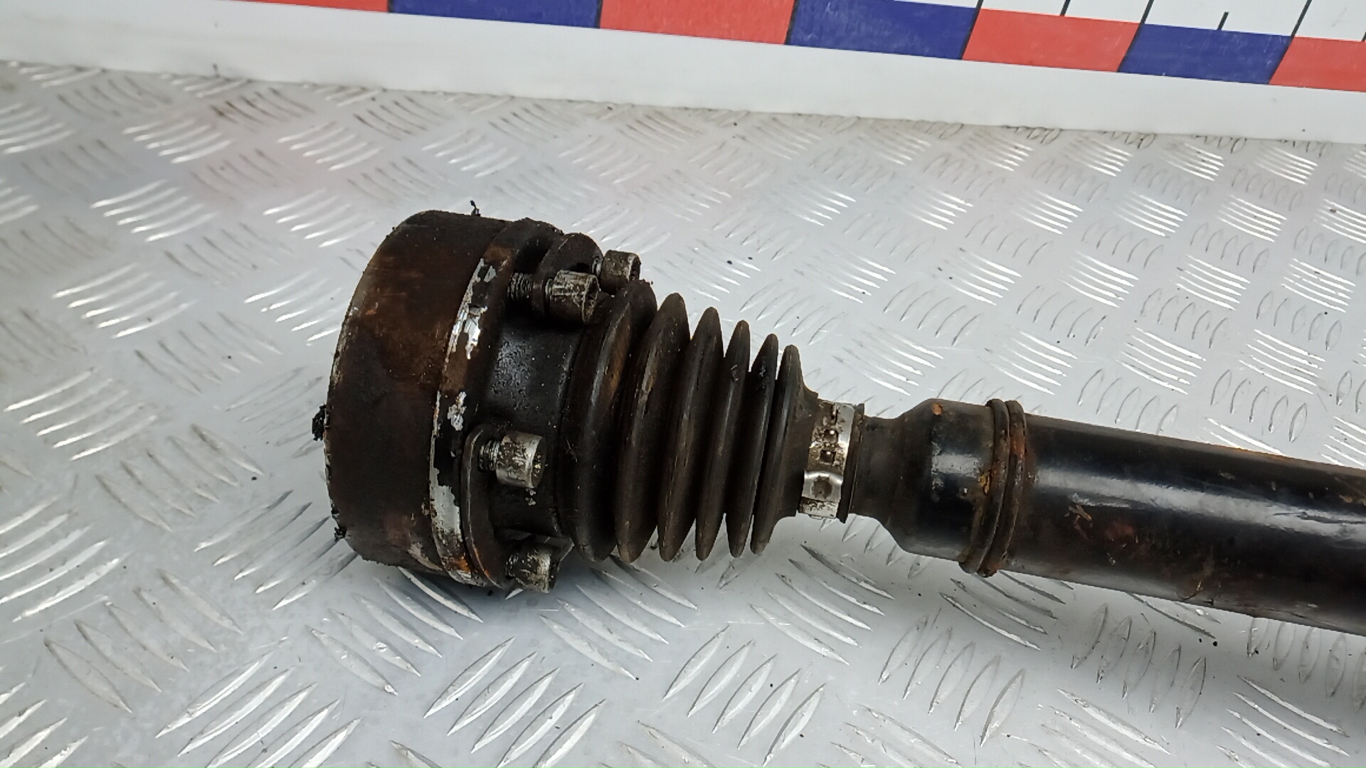 Полуось передняя правая