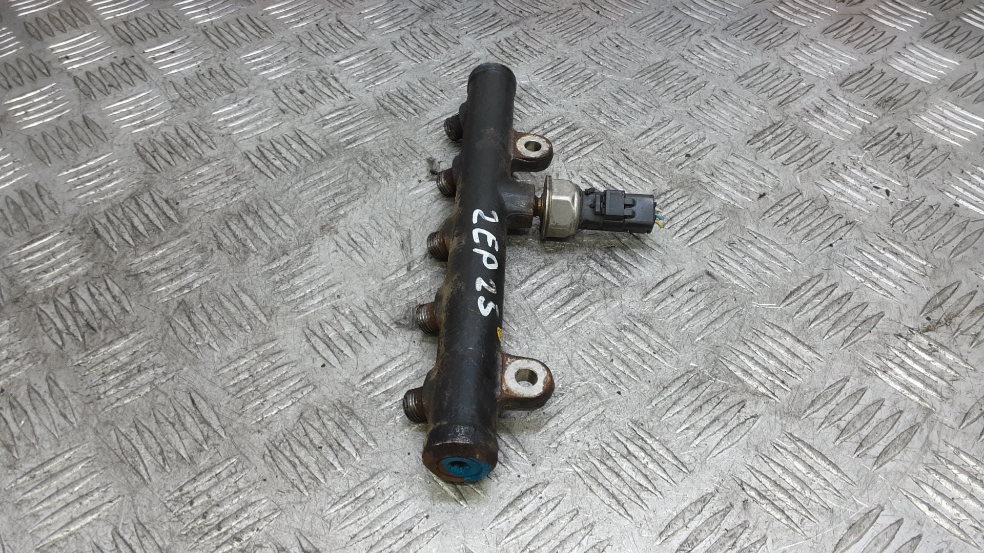 Рейка топливная (рампа)