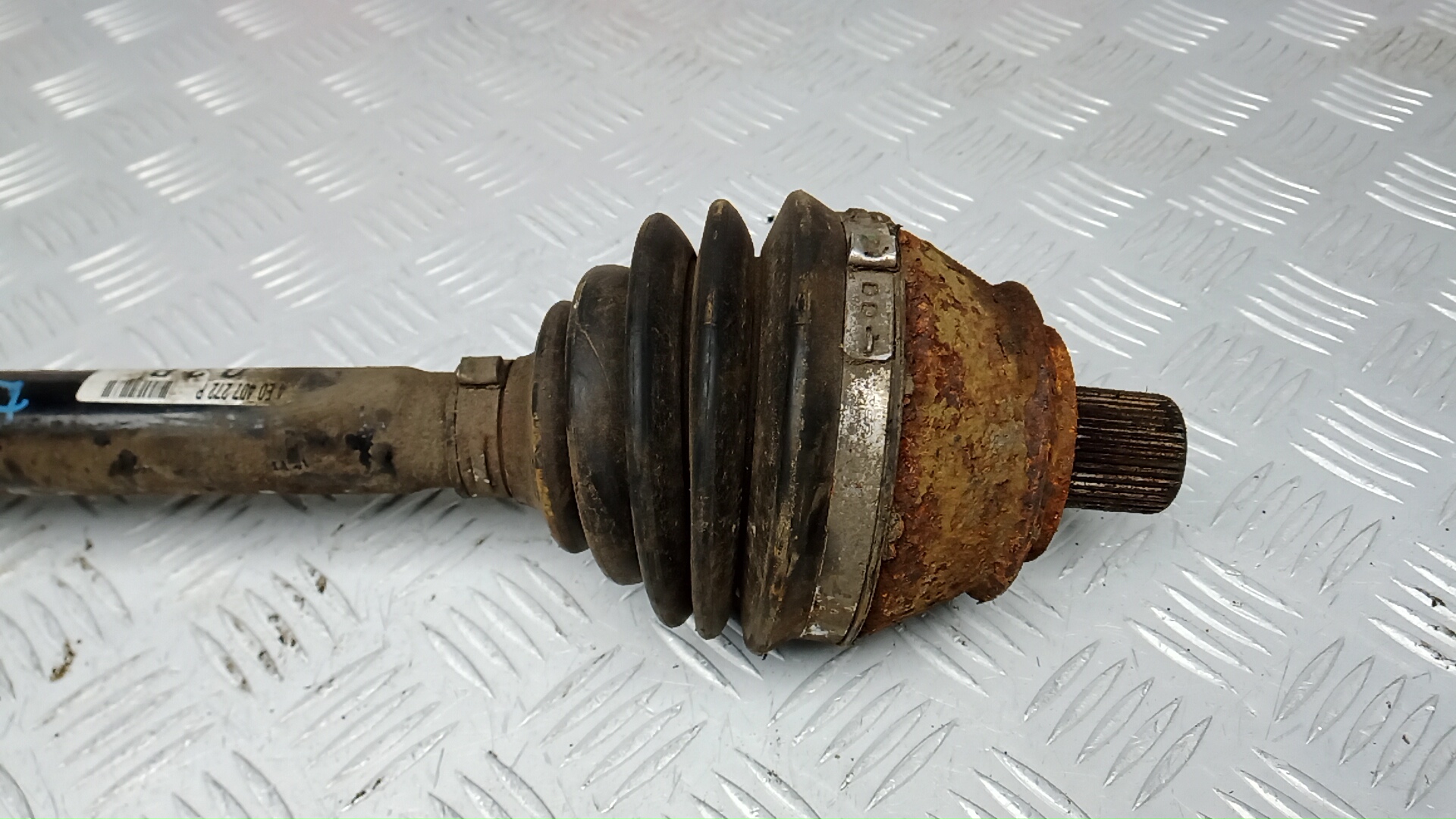 Полуось передняя правая