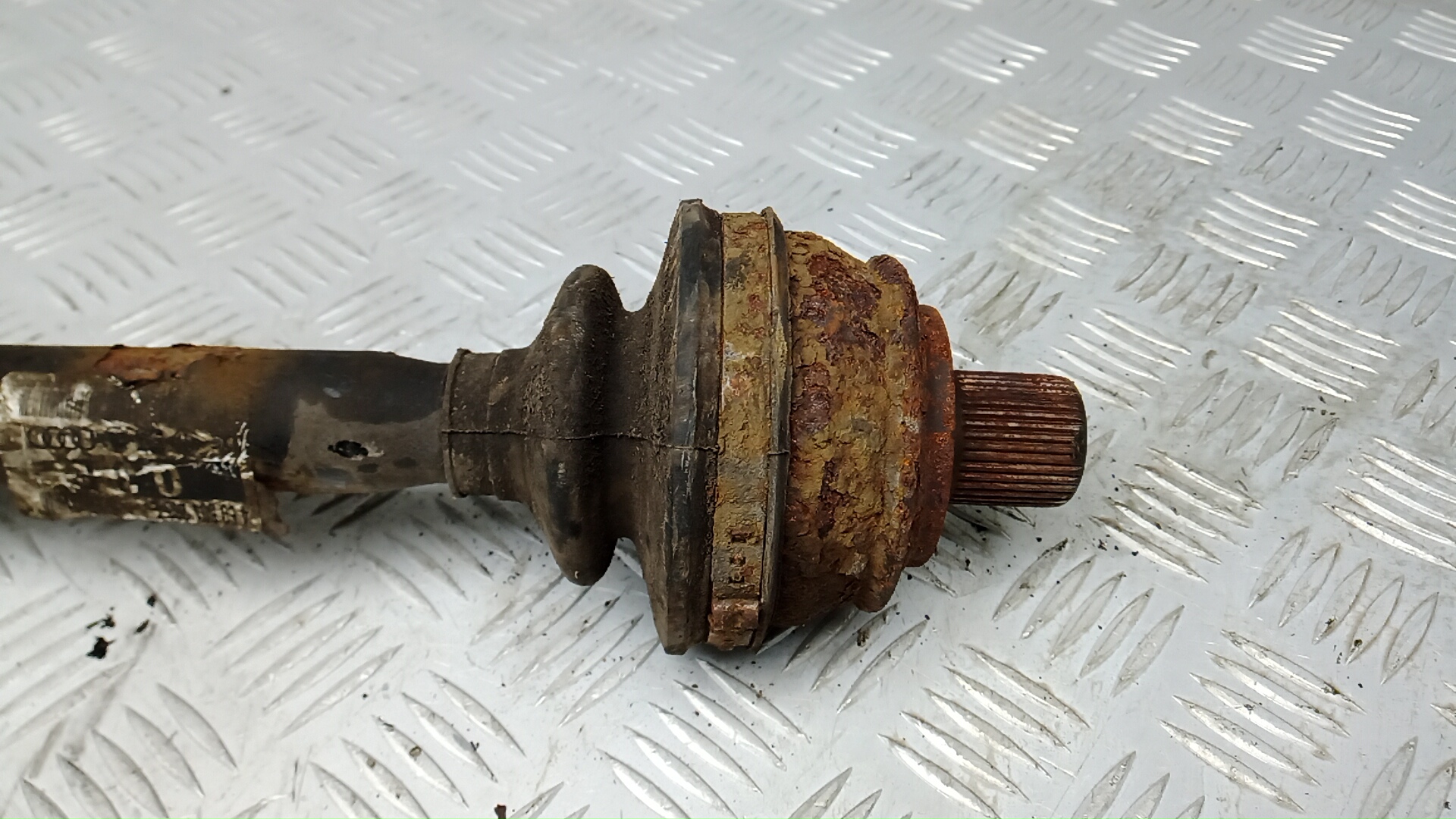 Полуось задняя правая