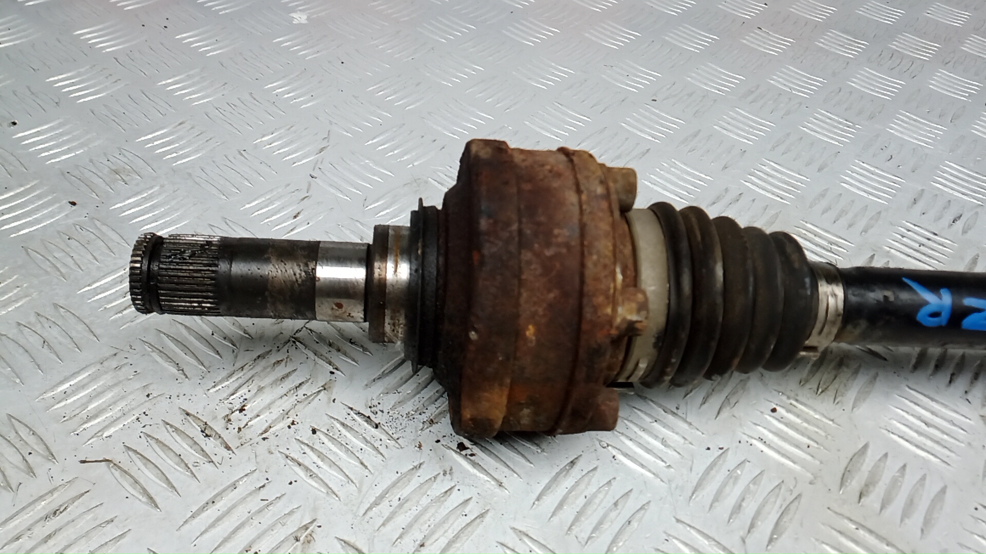 Полуось задняя правая