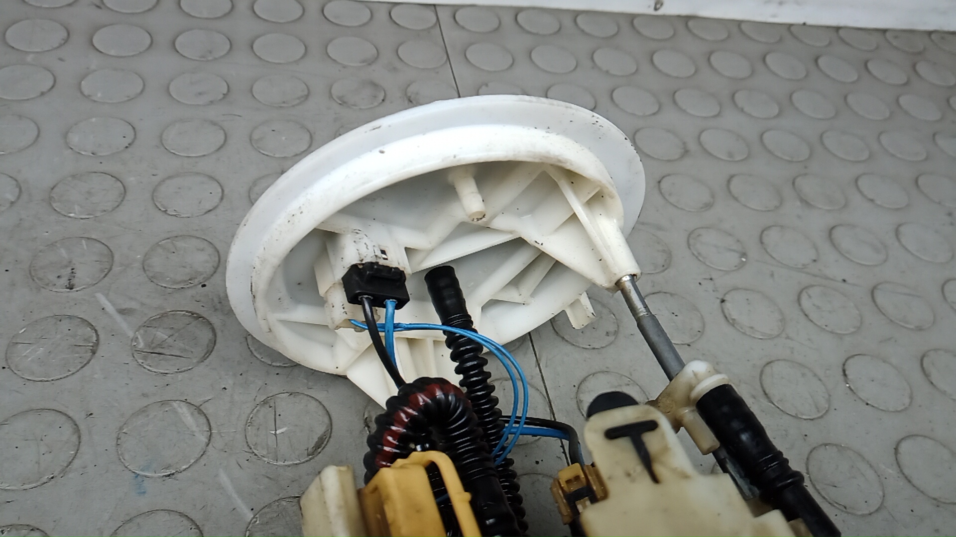 Насос топливный электрический