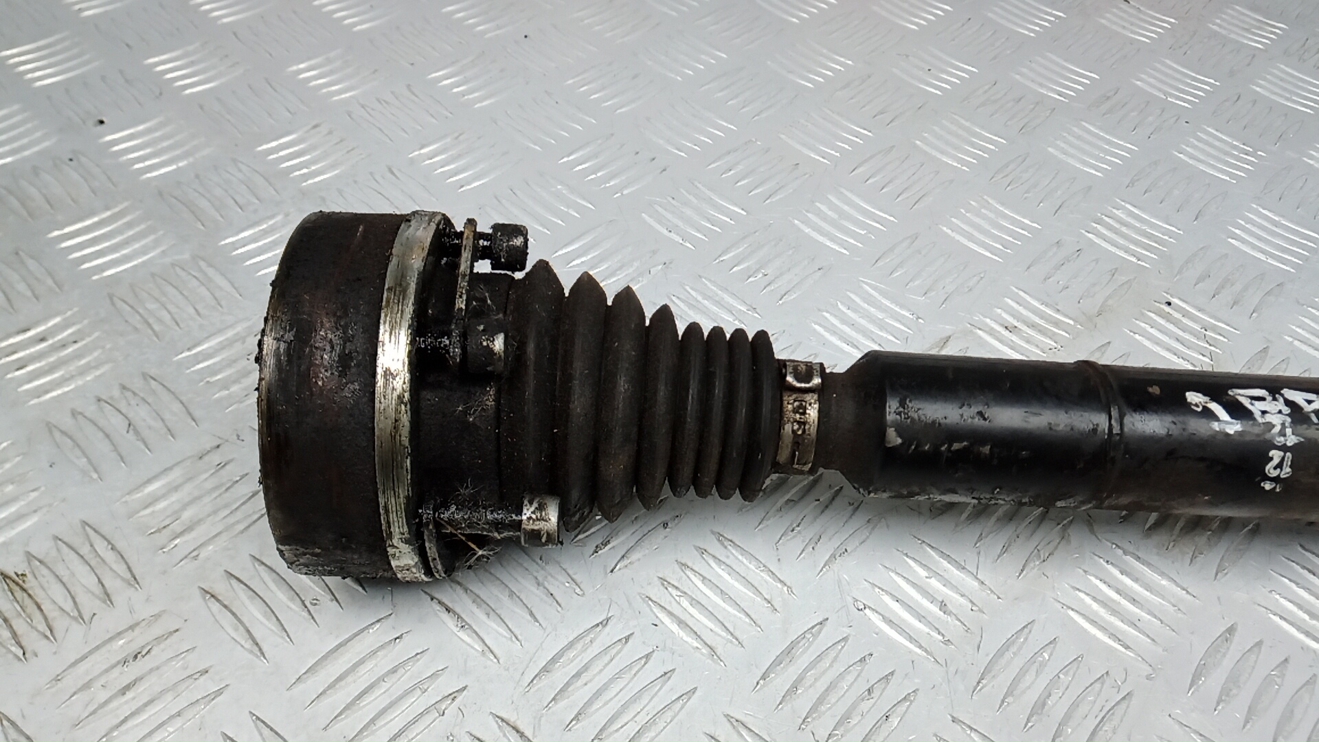 Полуось передняя правая