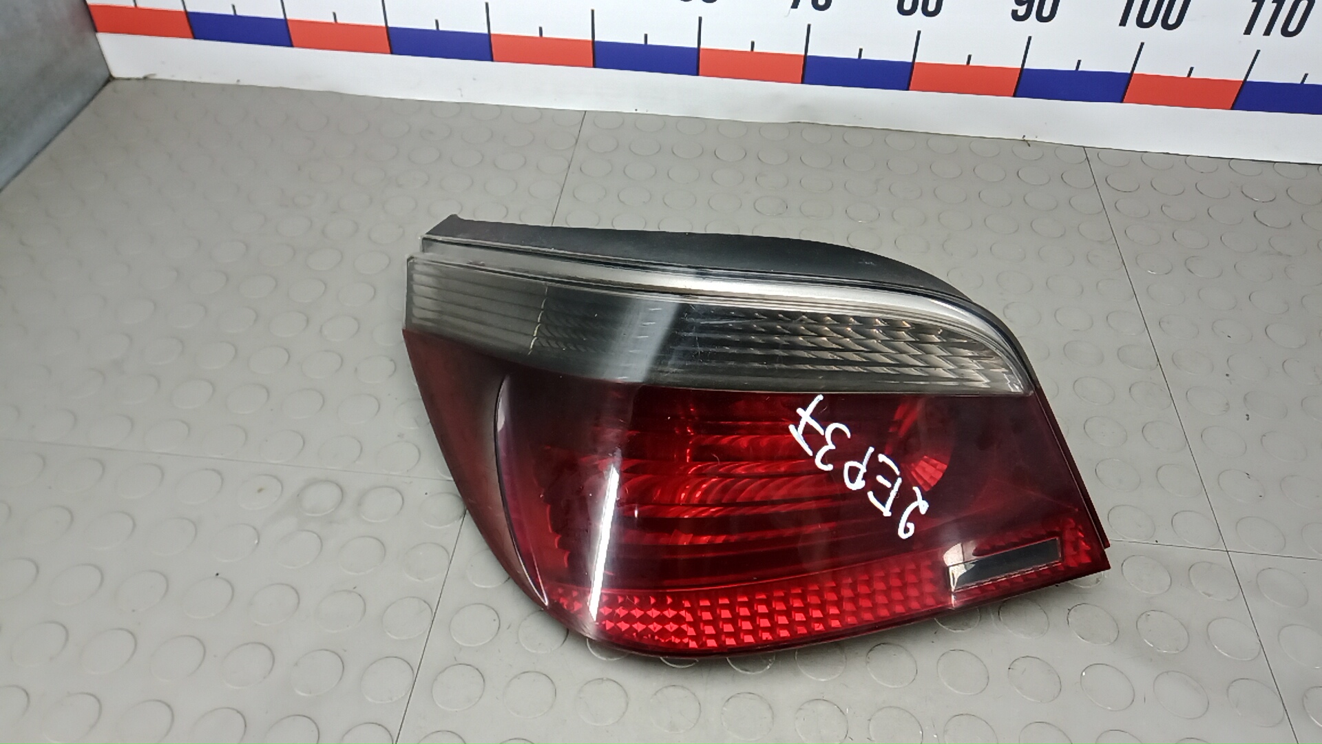 Фонарь задний левый