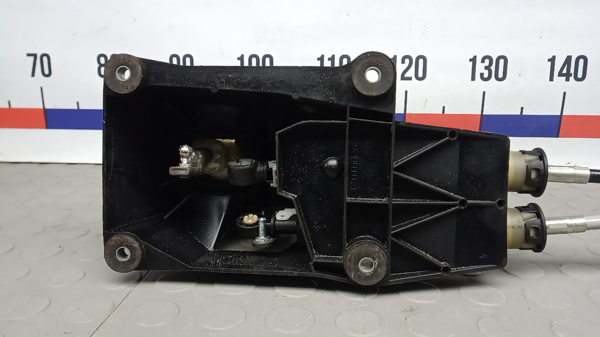 Кулиса МКПП / АКПП