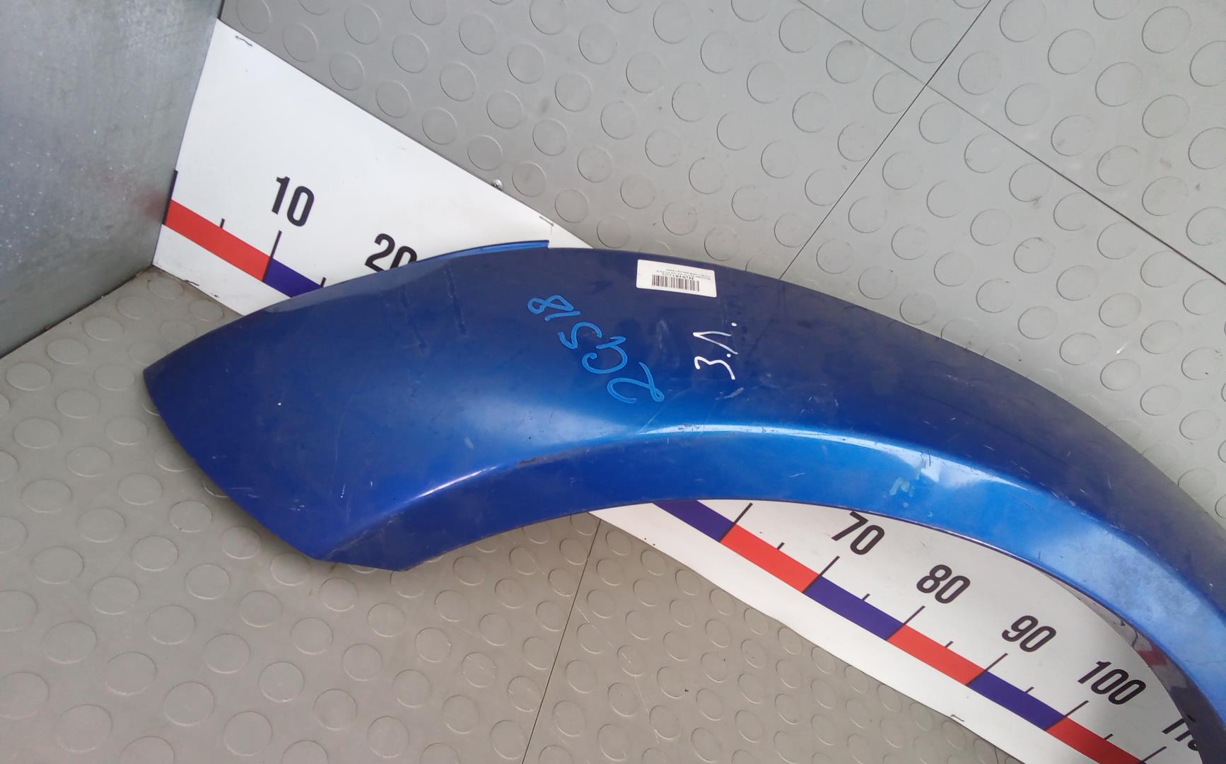 Накладка заднего крыла левого