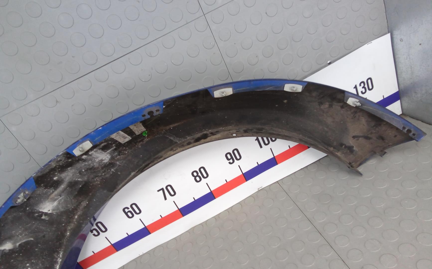 Молдинг заднего крыла правого