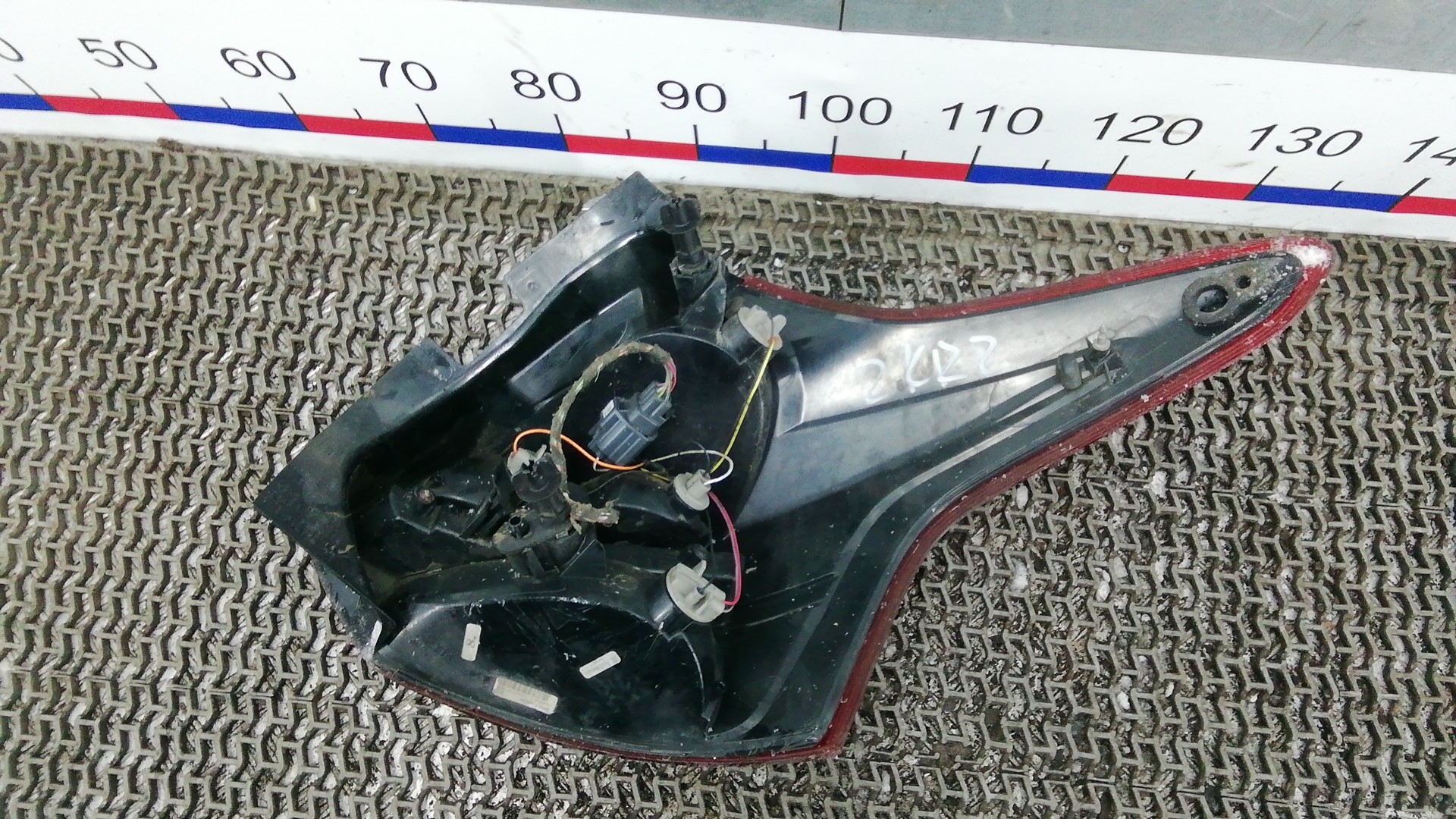 Фонарь задний левый