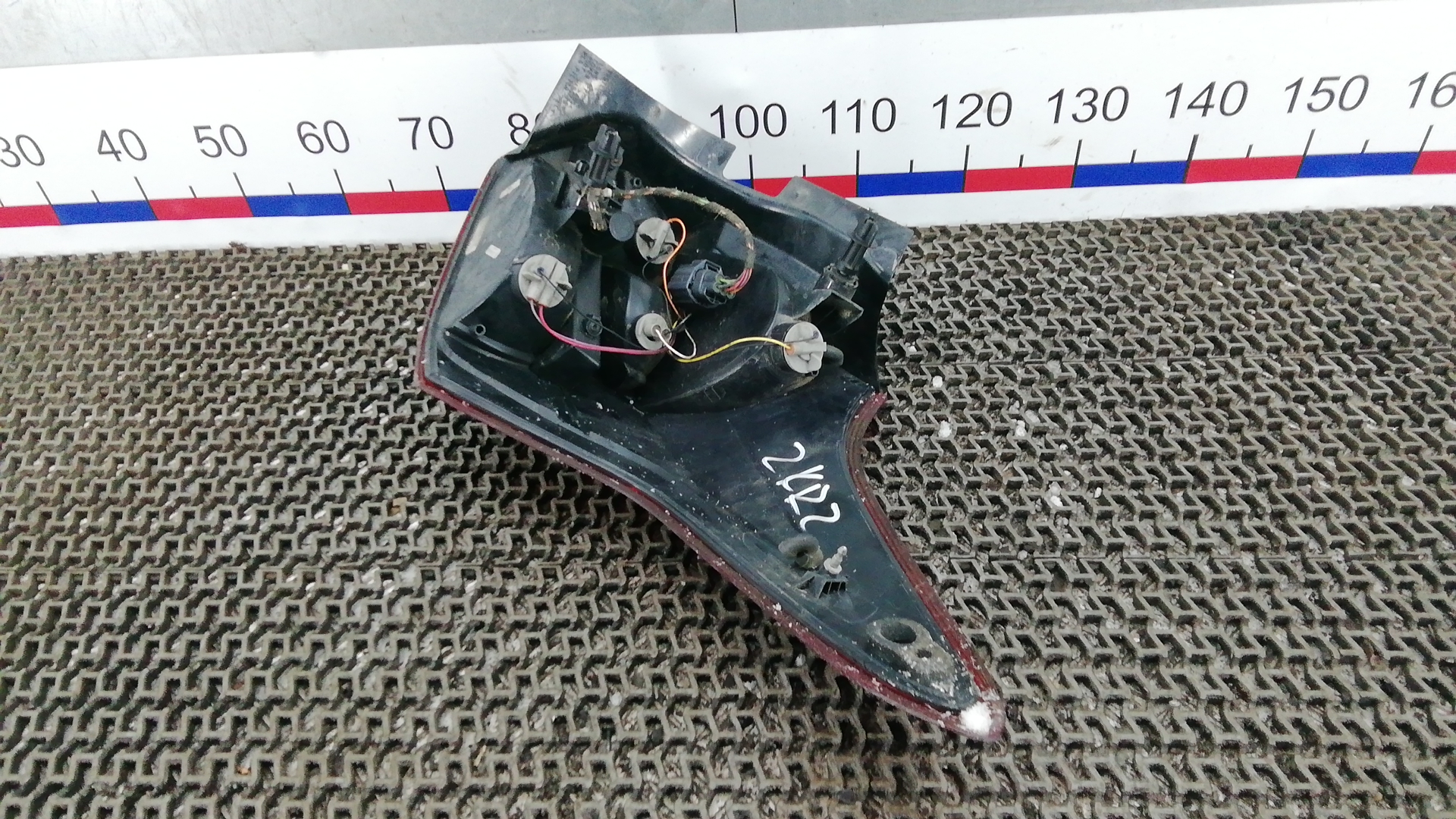 Фонарь задний левый