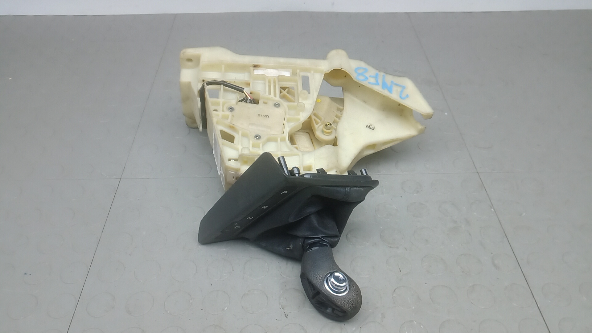 Кулиса МКПП / АКПП