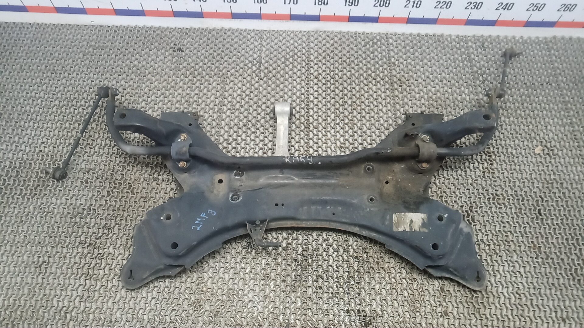 Балка передняя (крепление продольных тяг)