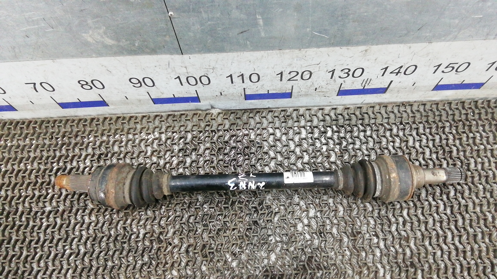 Полуось задняя левая