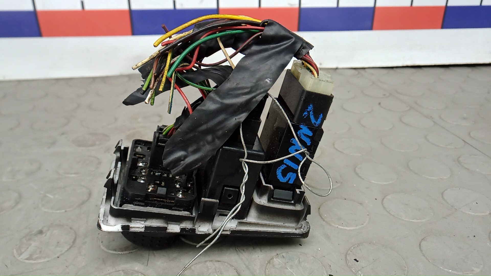 Переключатель света фар