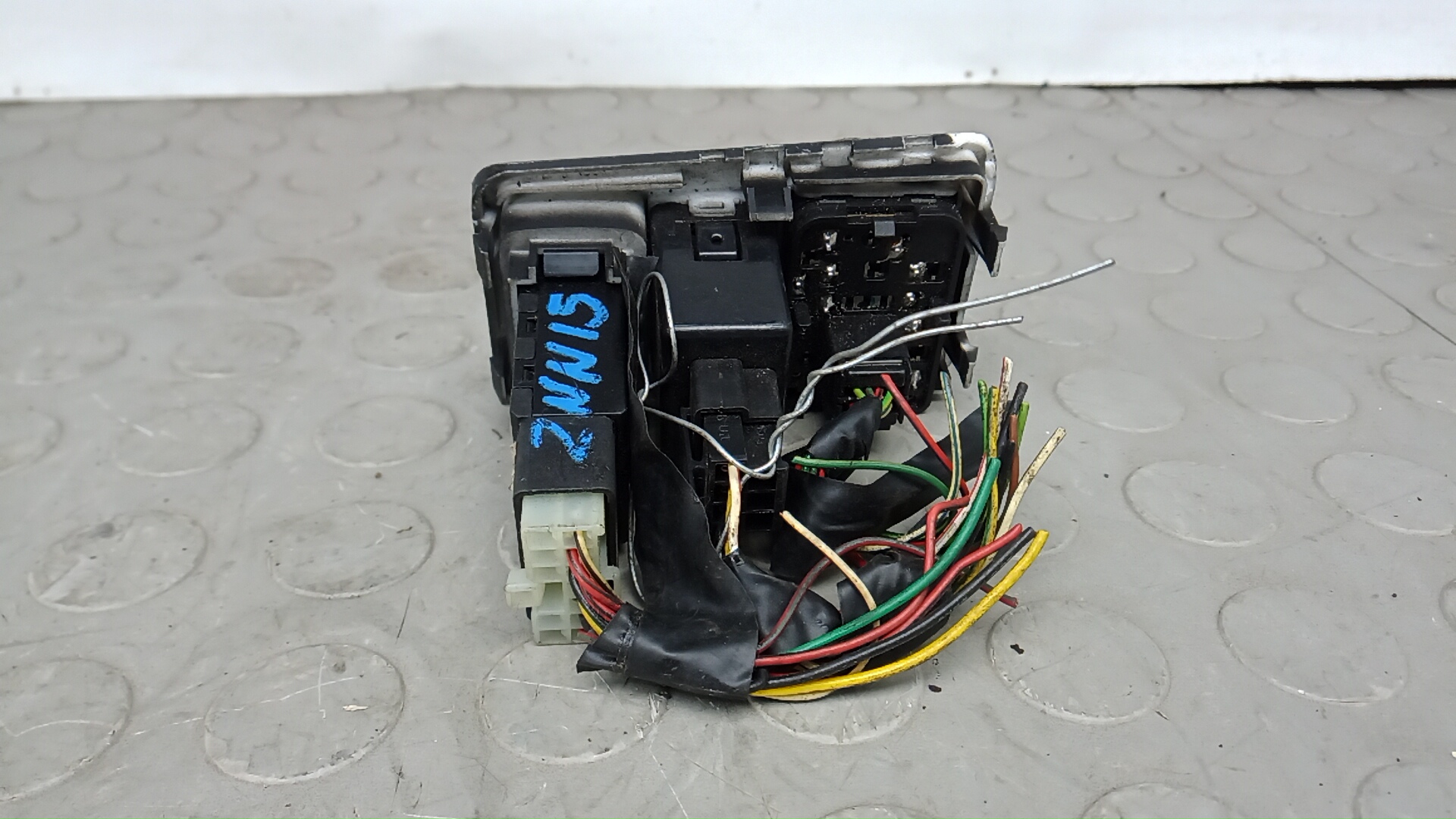 Переключатель света фар