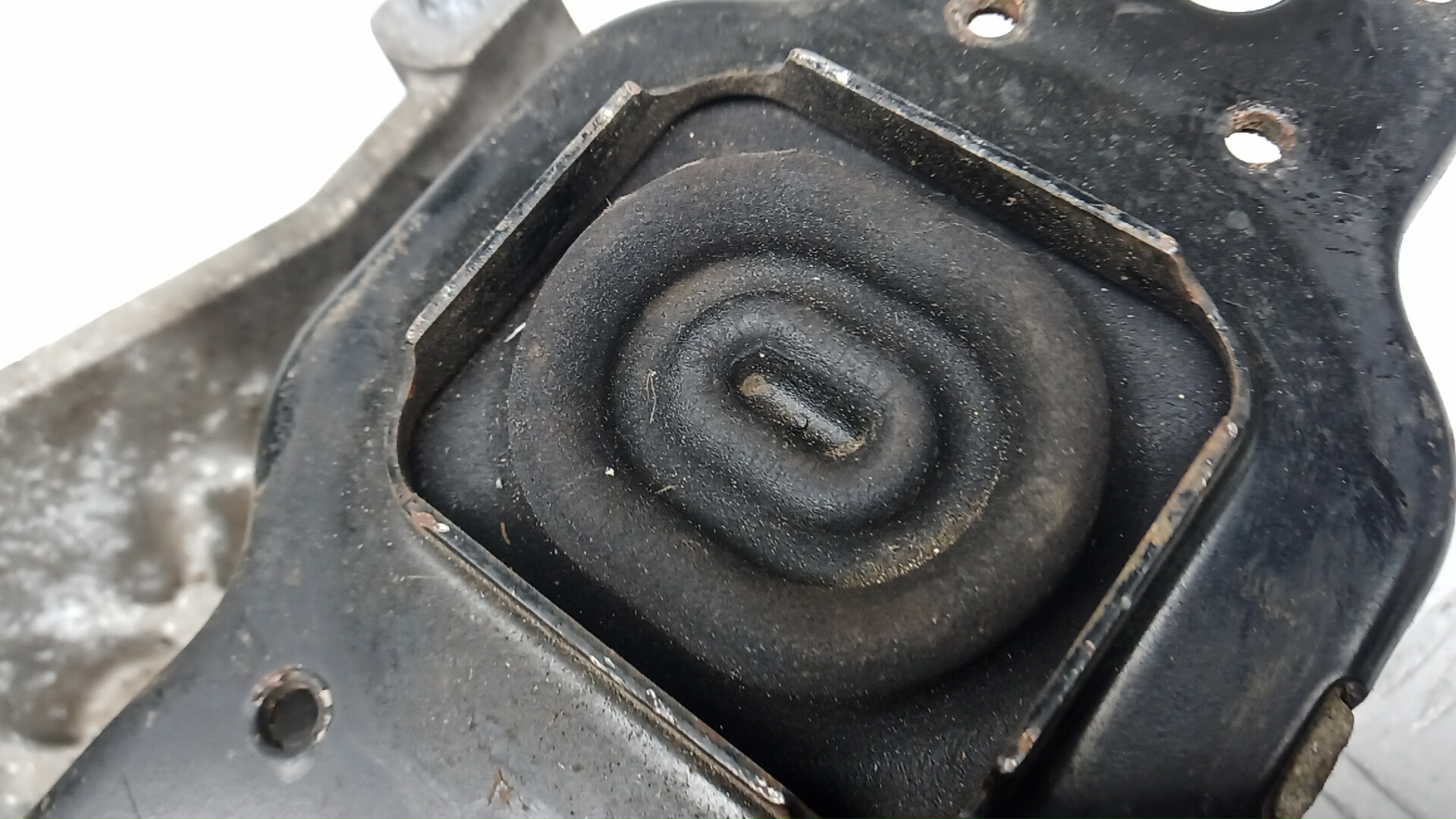 Опора двигателя