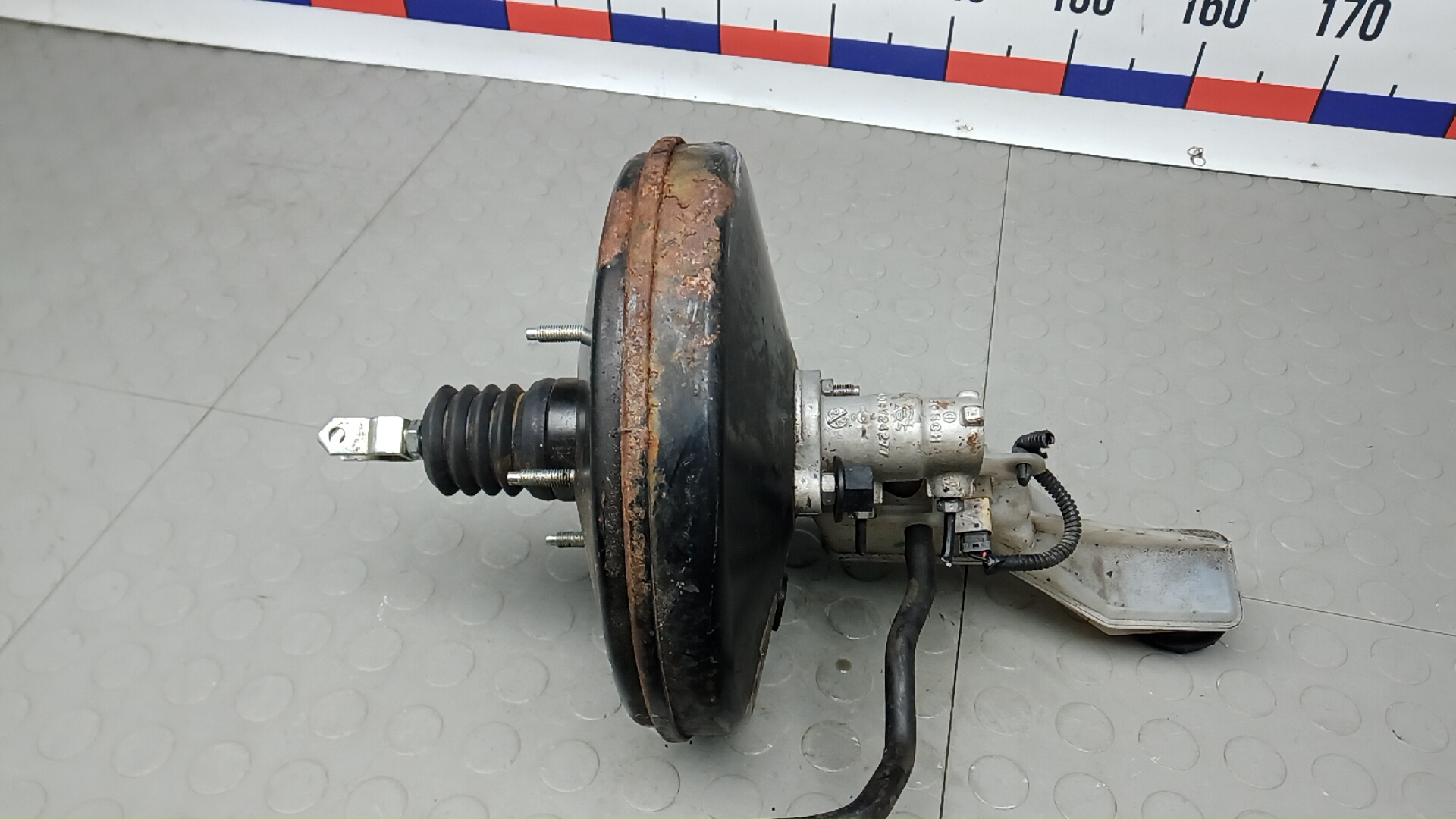 Усилитель тормозов вакуумный