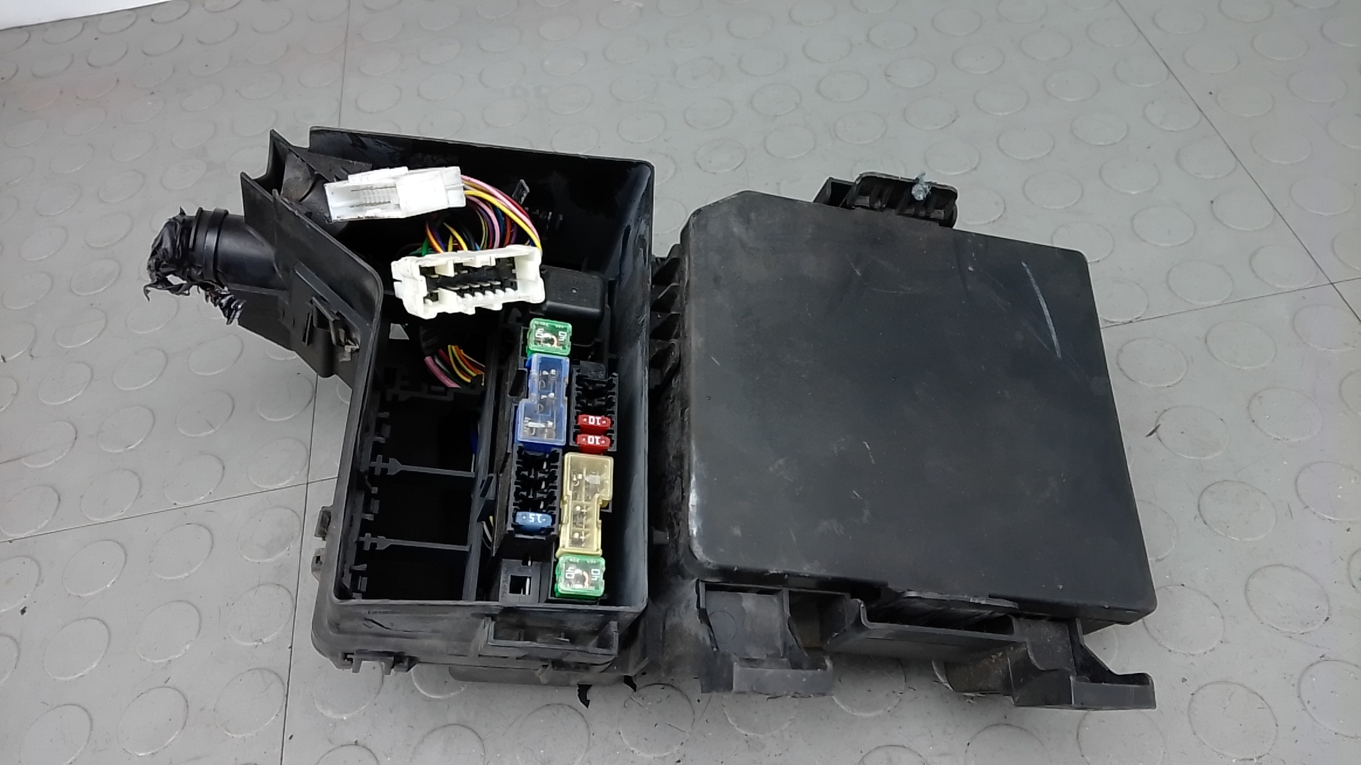 Блок предохранителей