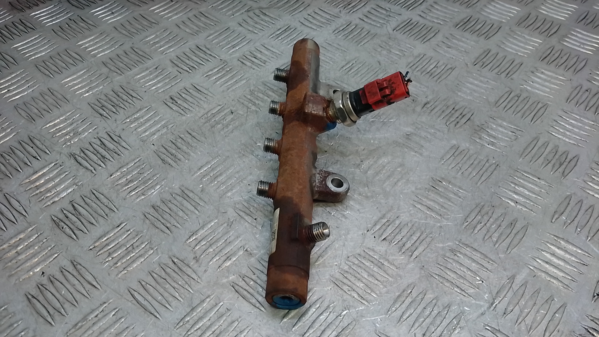 Рейка топливная (рампа)