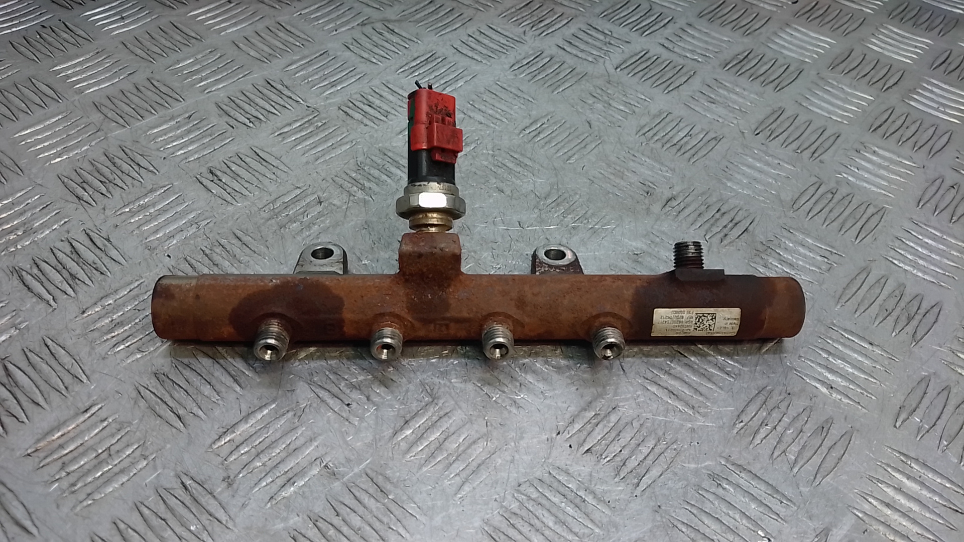 Рейка топливная (рампа)