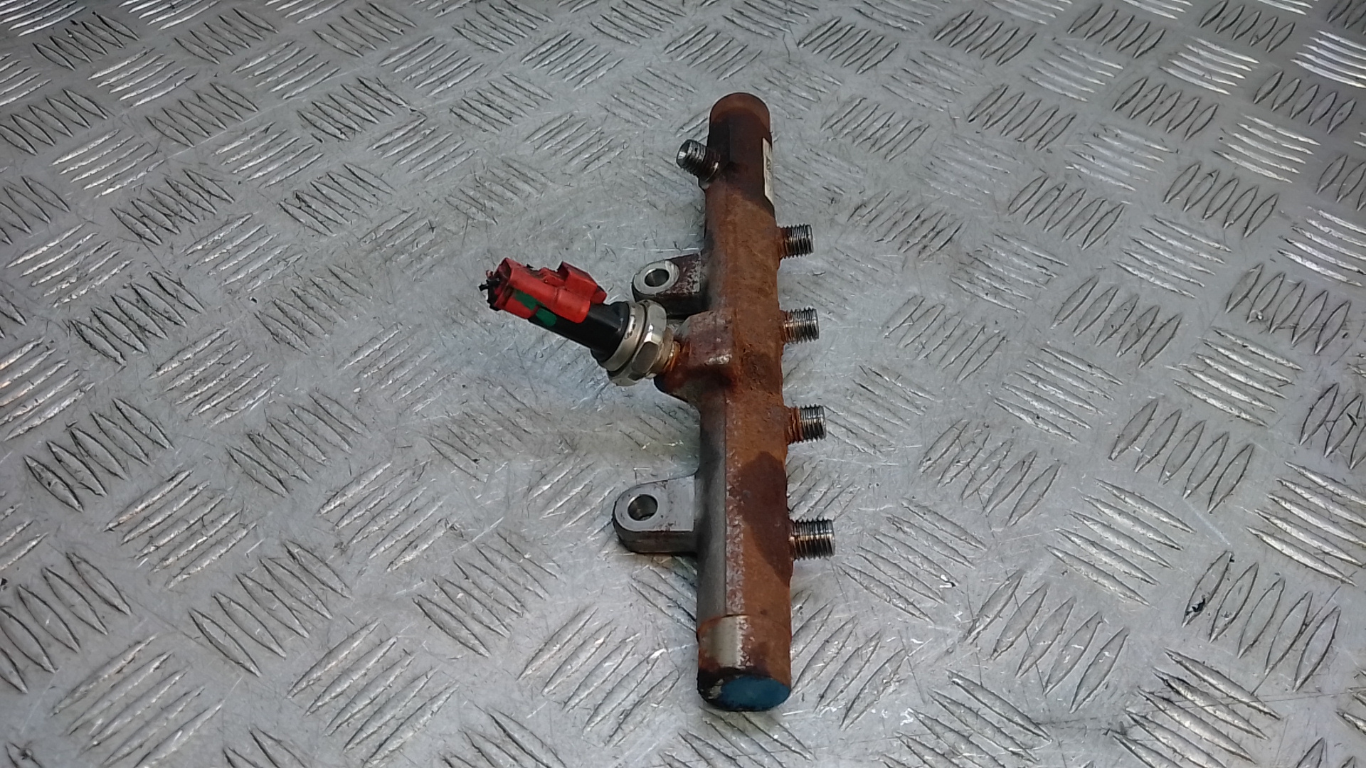 Рейка топливная (рампа)