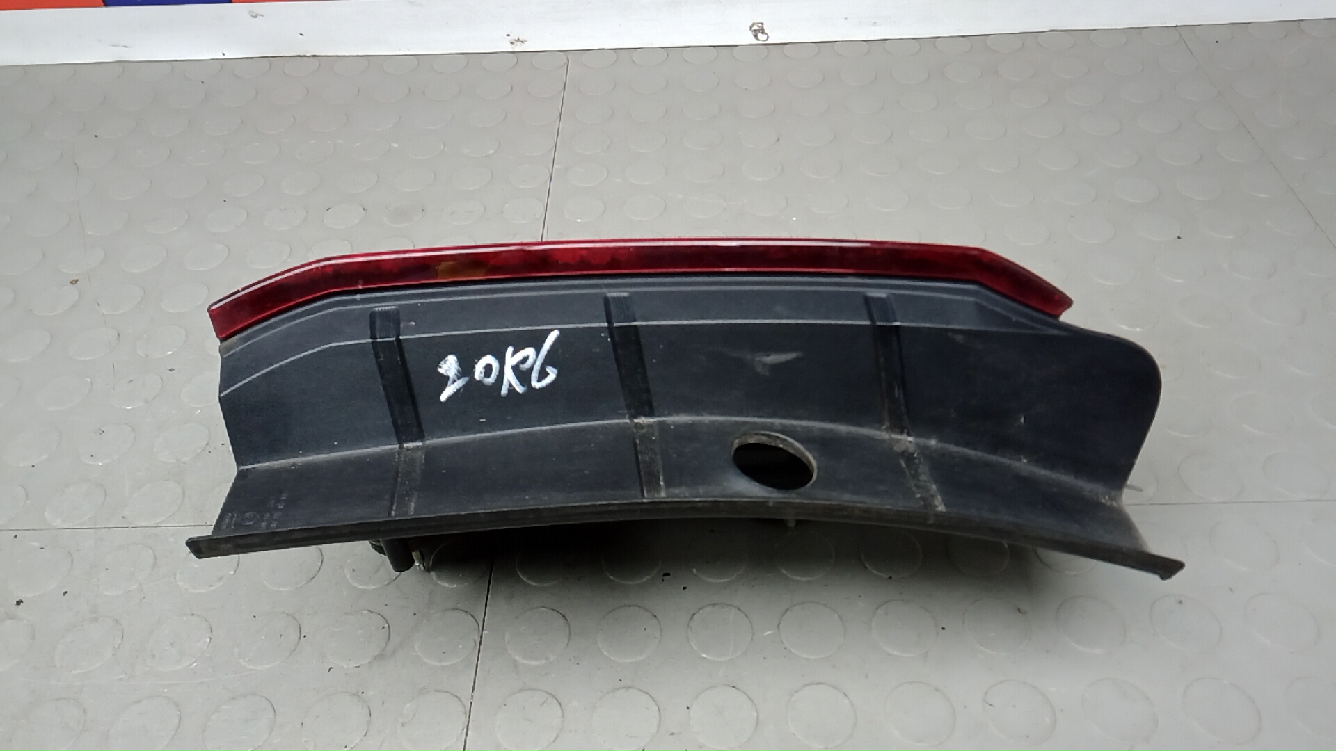 Фонарь задний левый