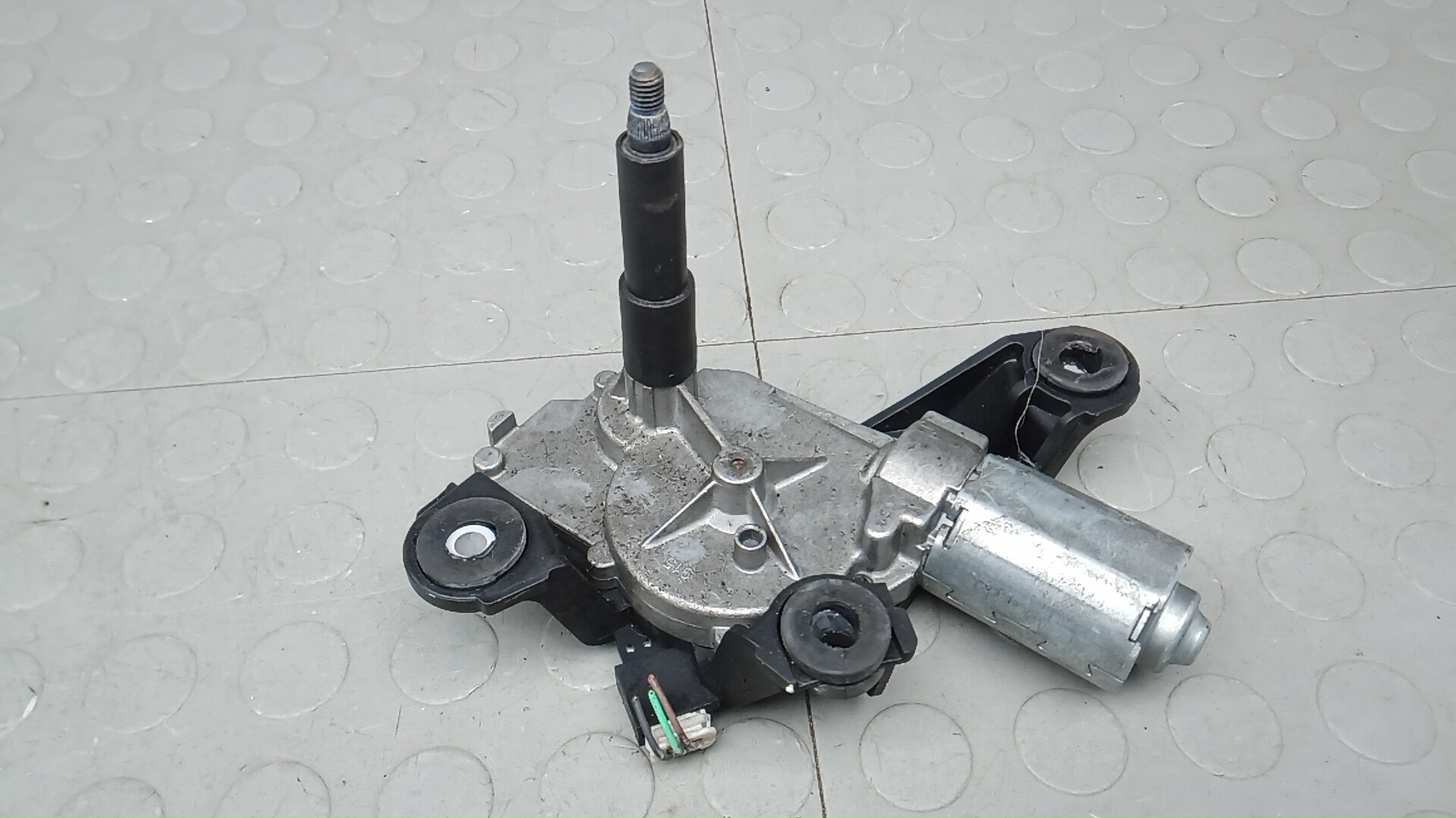 Моторчик стеклоочистителя задний