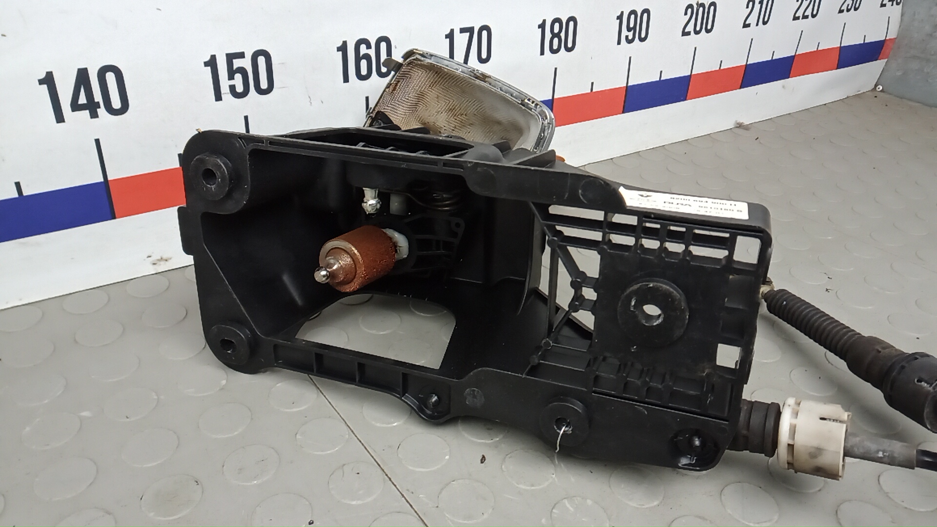 Кулиса МКПП / АКПП