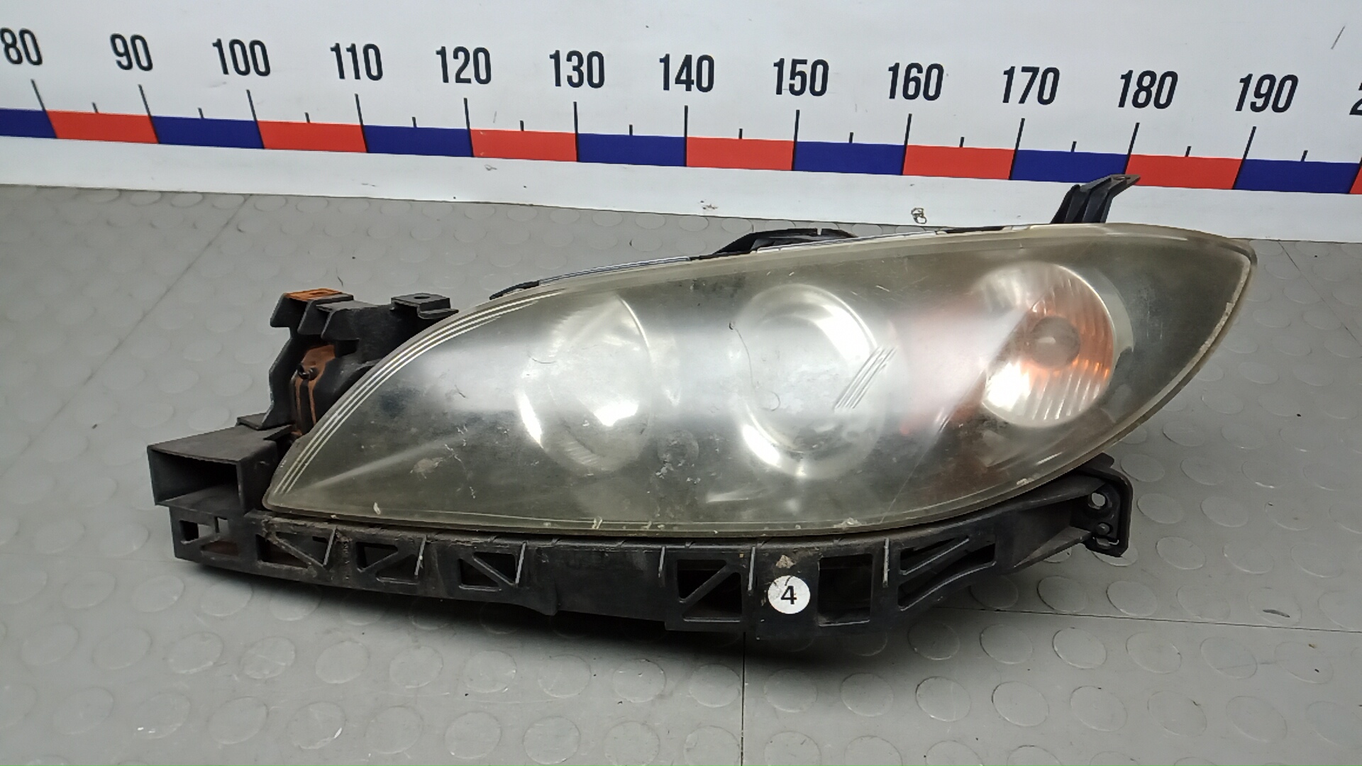Фара левая