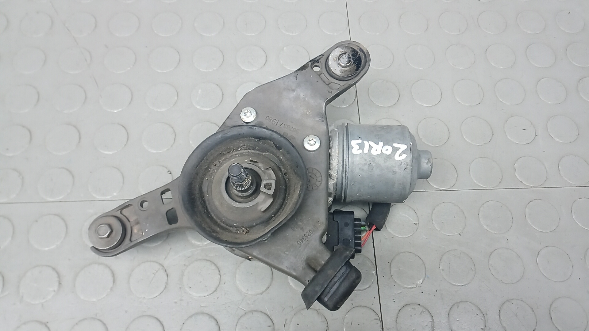 Моторчик стеклоочистителя передний