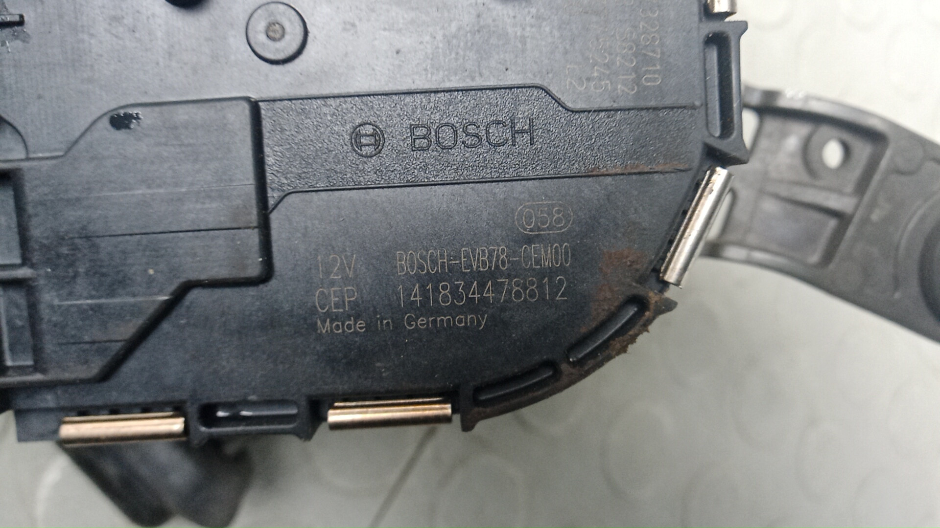 Моторчик стеклоочистителя передний