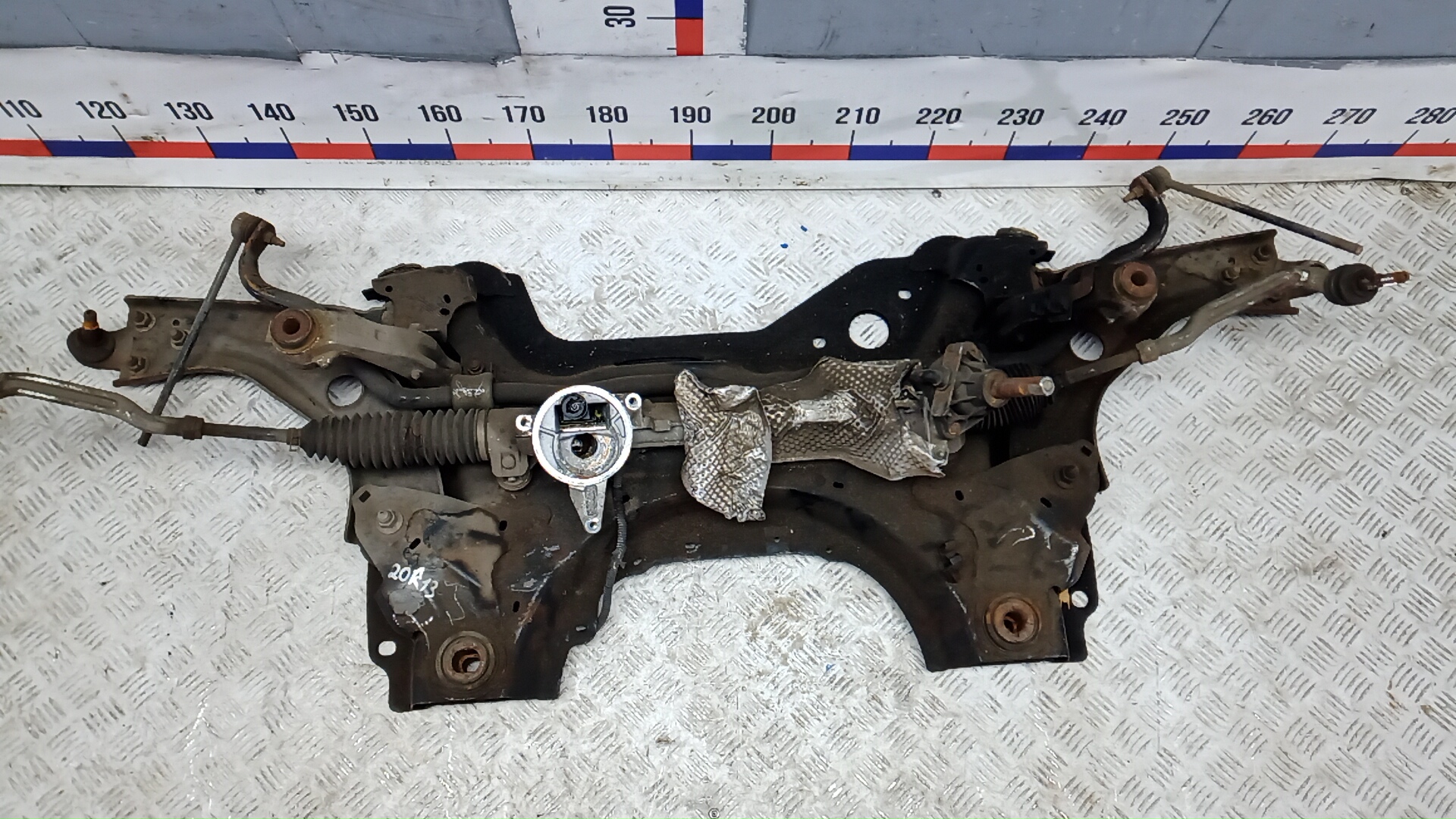 Балка передняя (крепление продольных тяг)