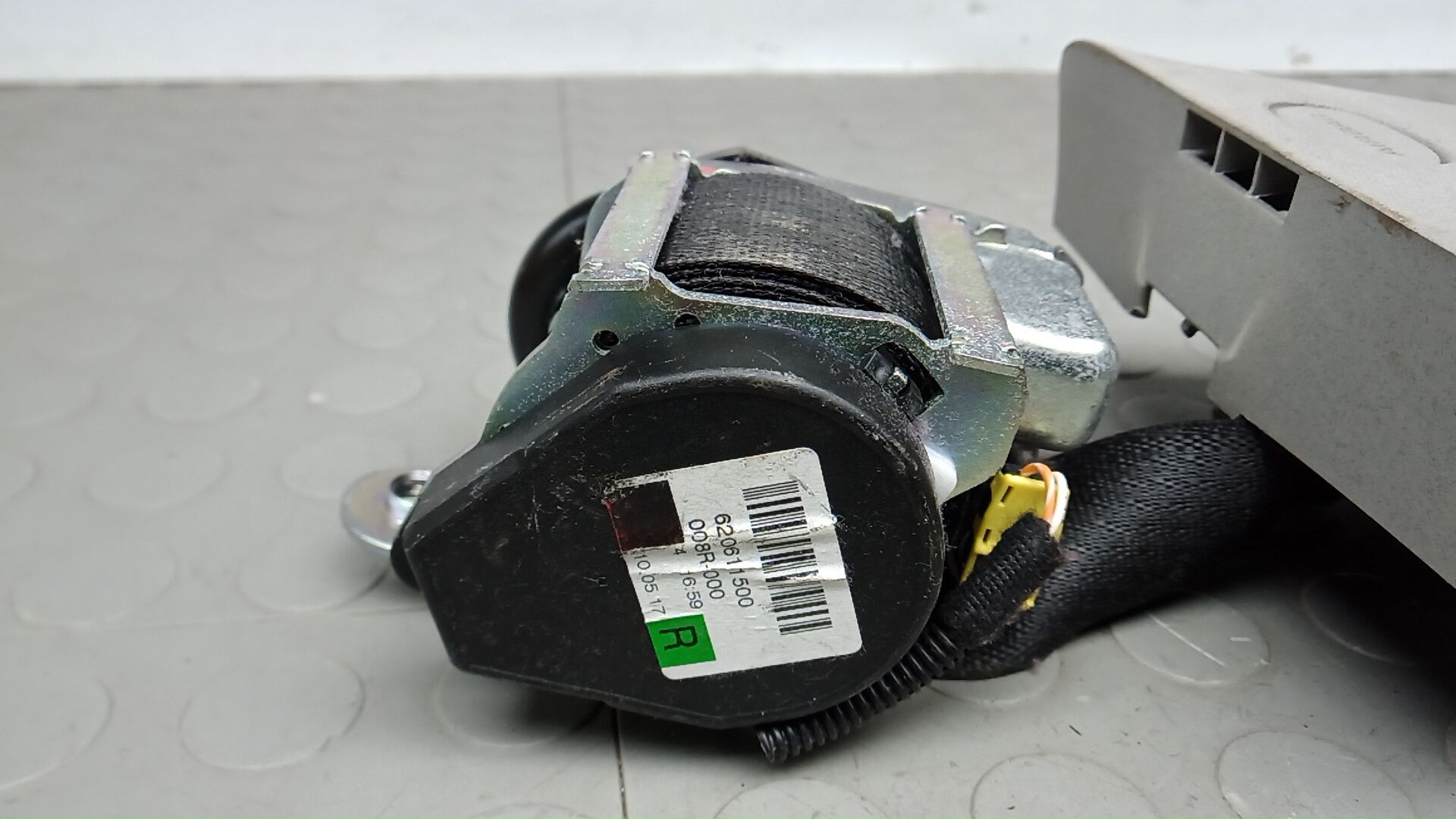 Ремень безопасности с пиропатроном