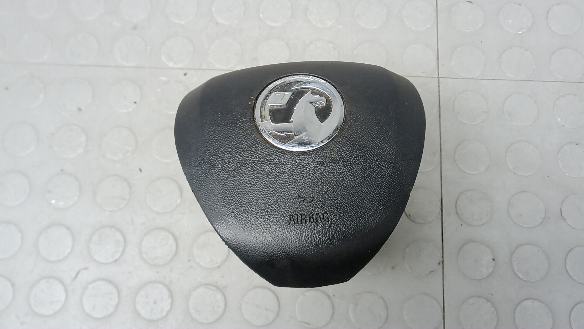 Подушка безопасности в рулевое колесо