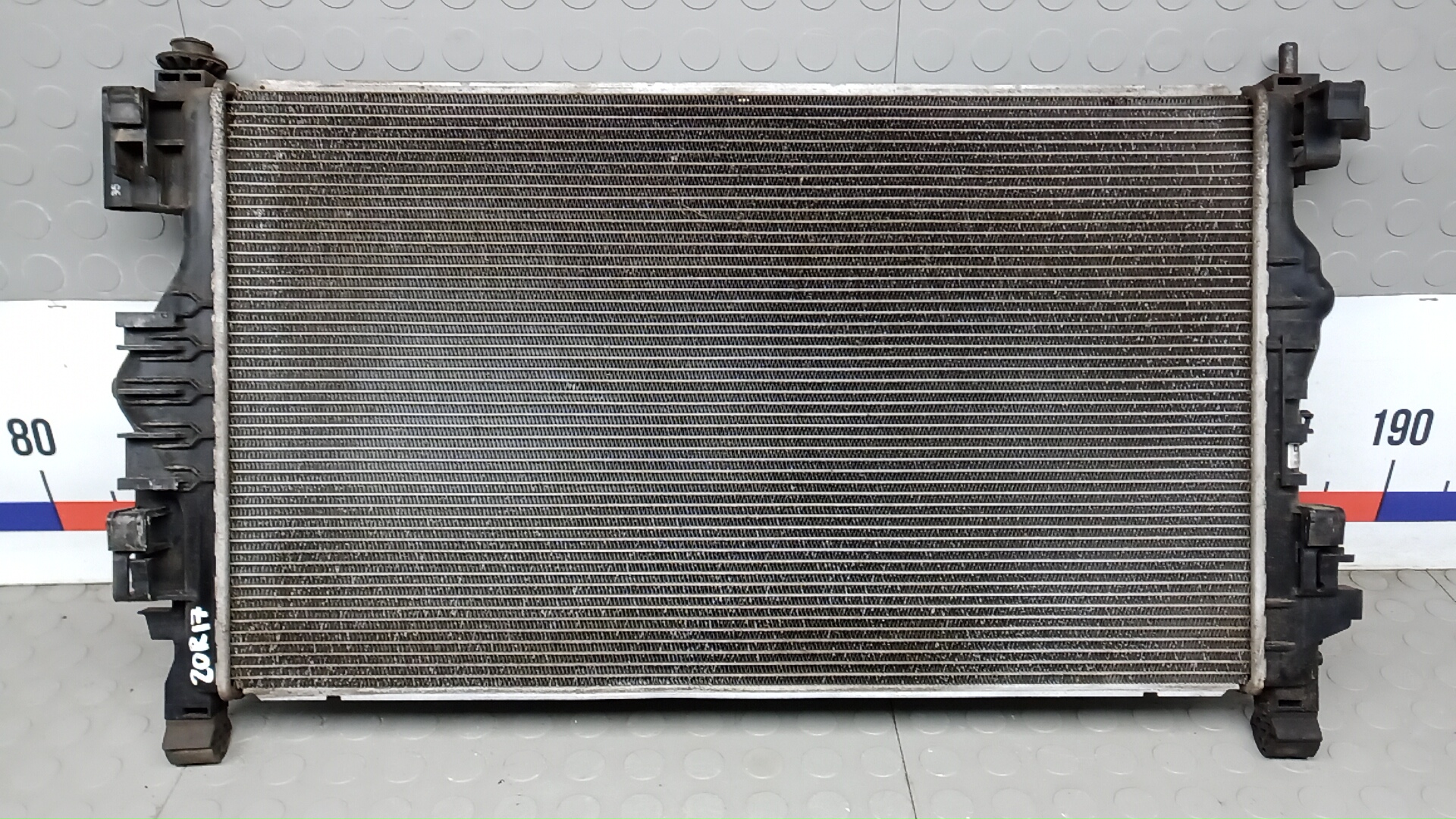 Радиатор охлаждения двигателя основной