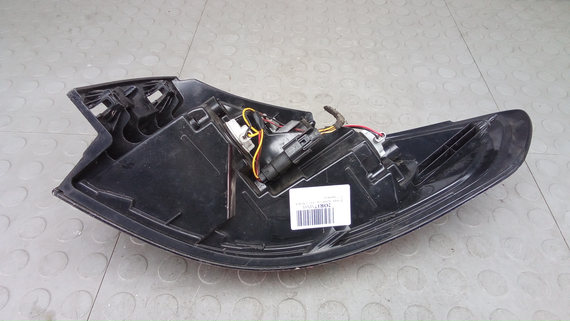 Фонарь задний левый