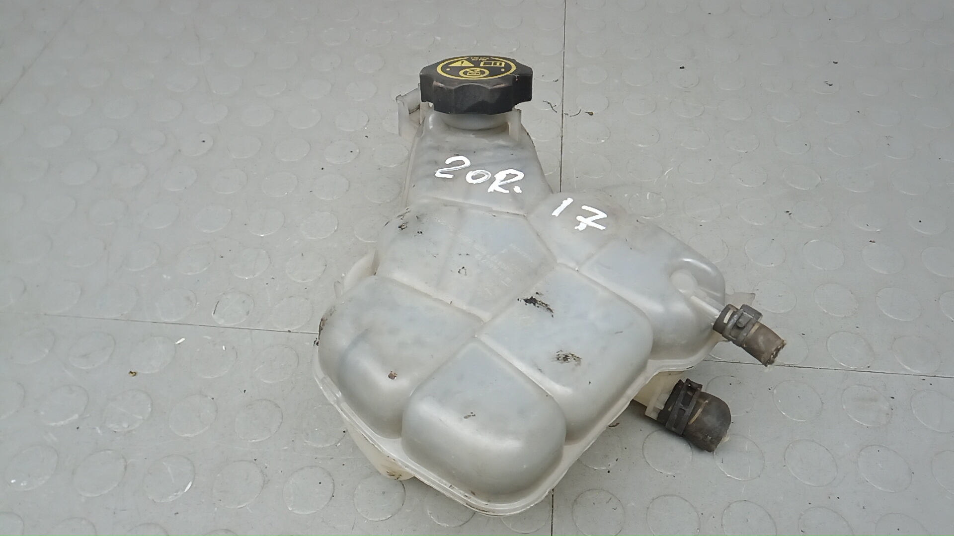 Бачок расширительный