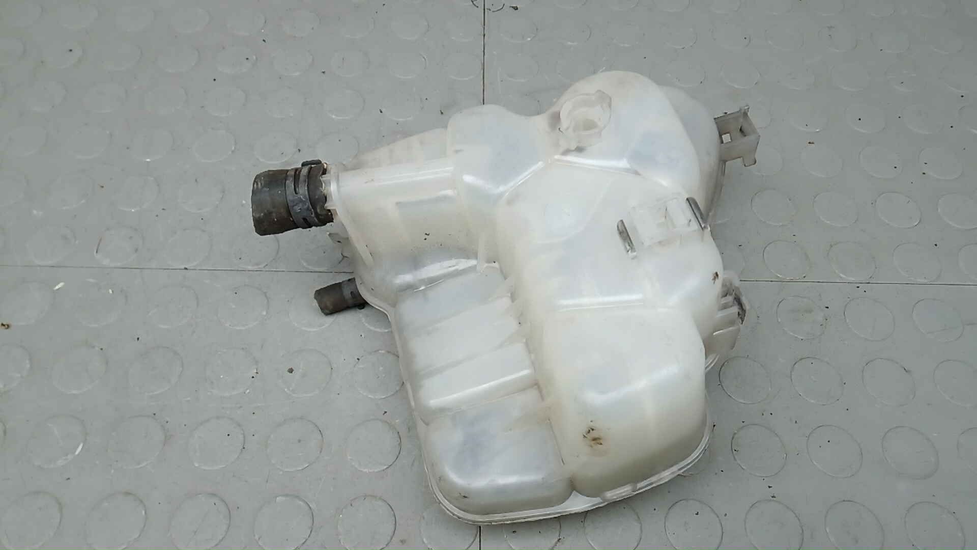 Бачок расширительный