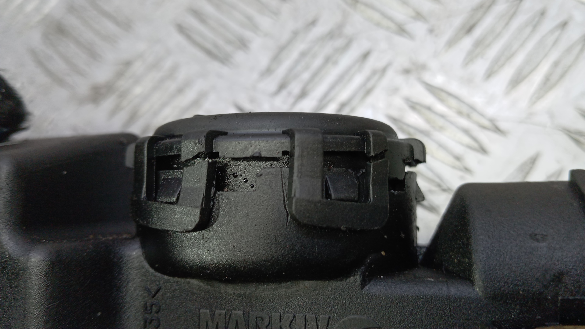 Крышка клапанная ГБЦ