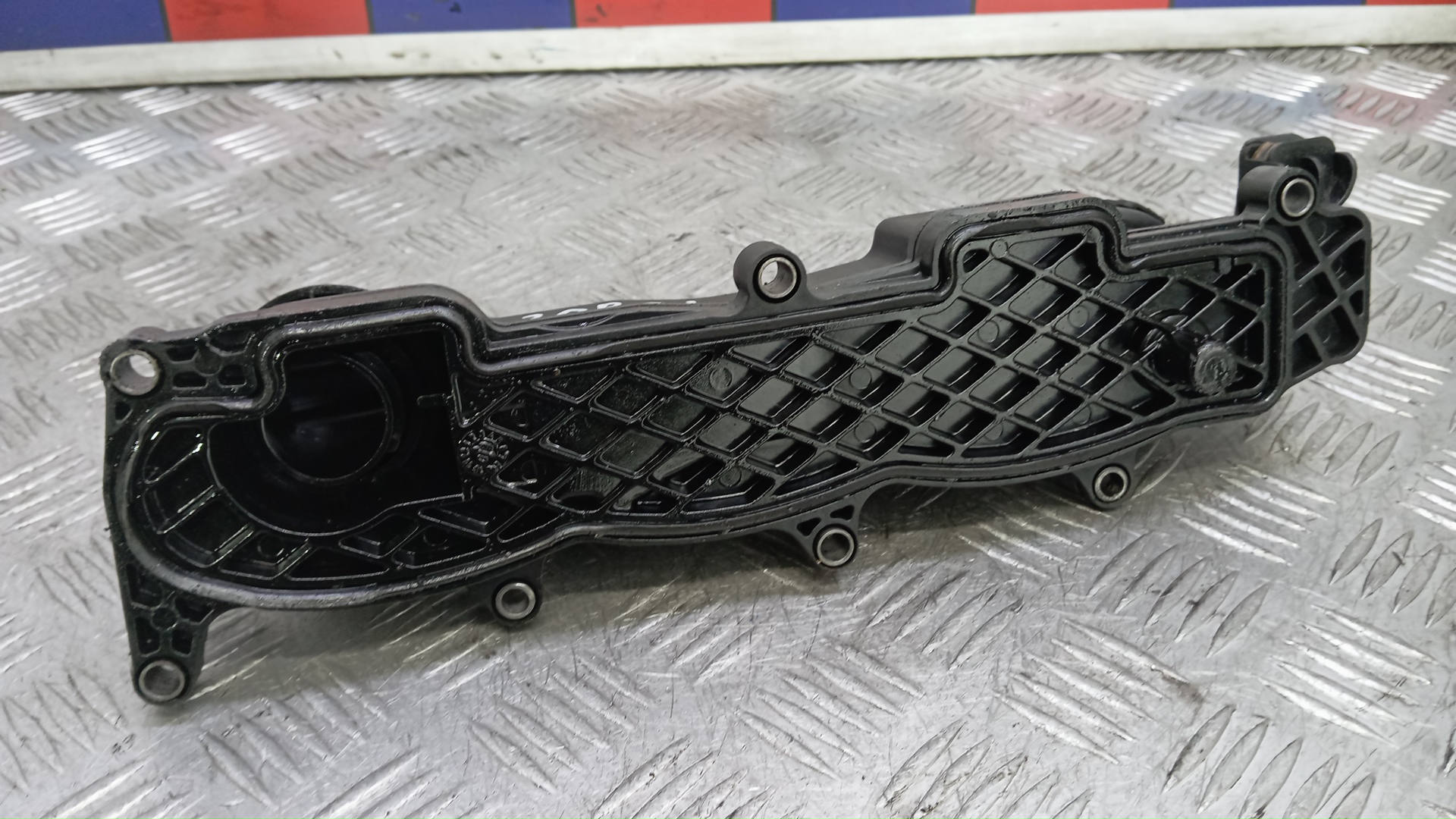 Крышка клапанная ГБЦ