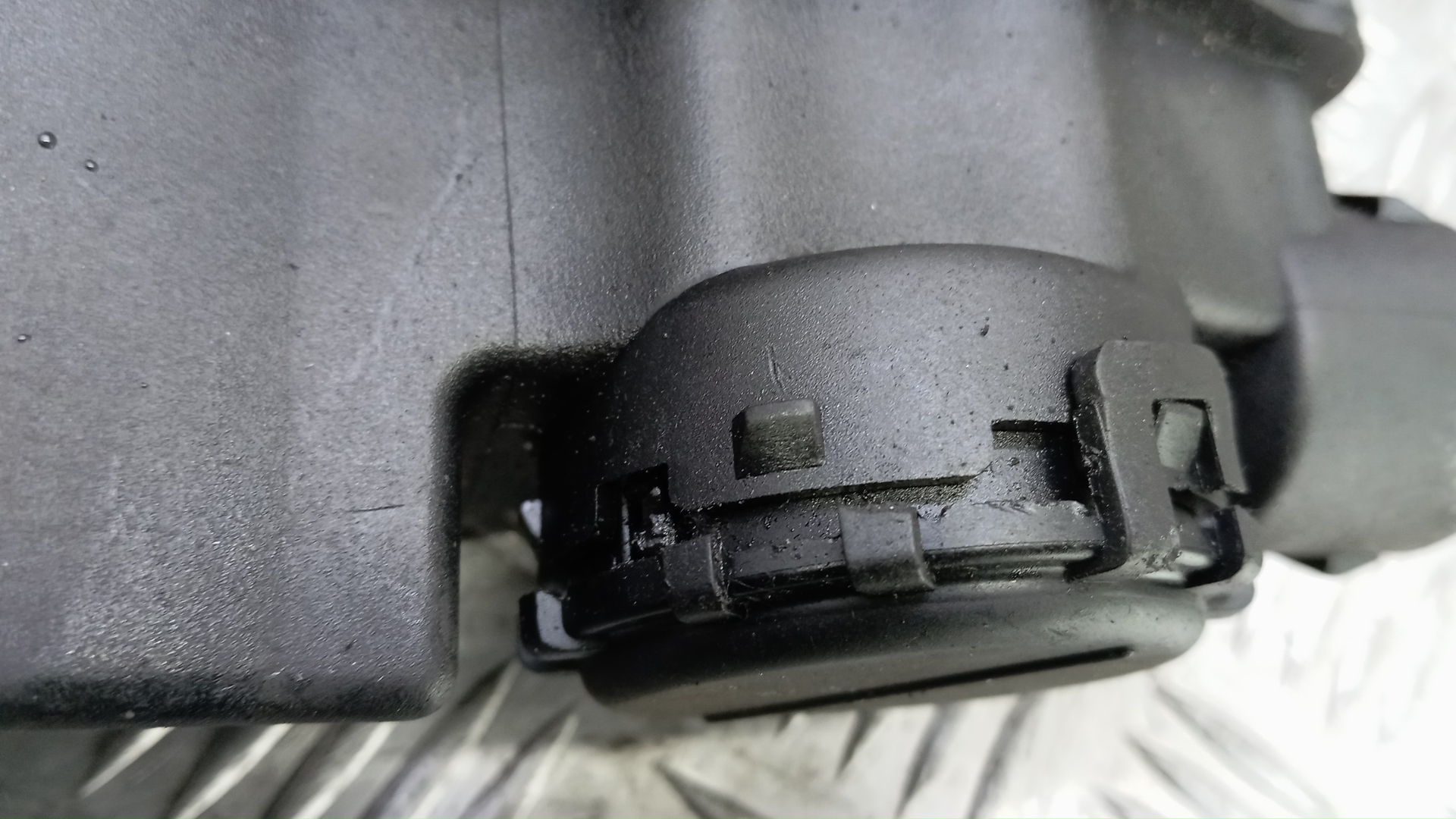 Крышка клапанная ГБЦ