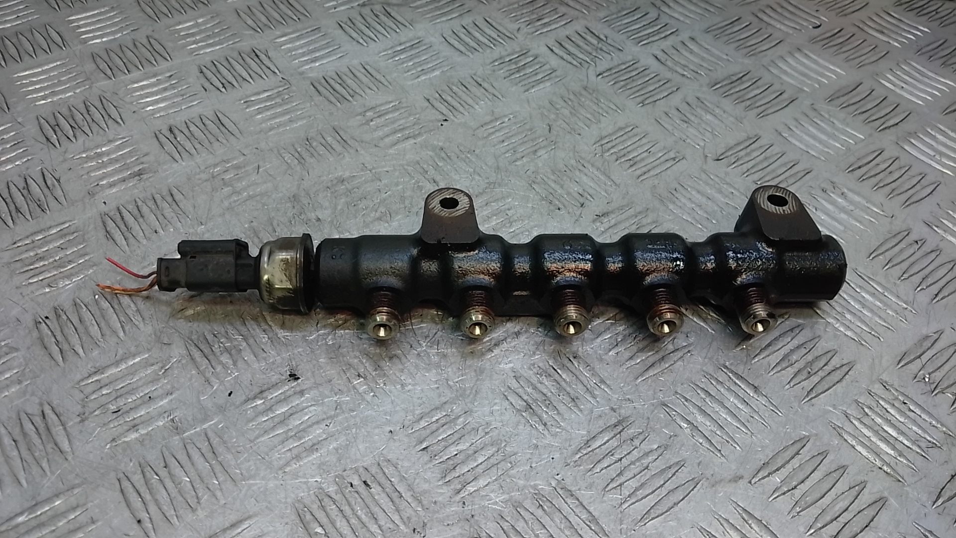 Рейка топливная (рампа)