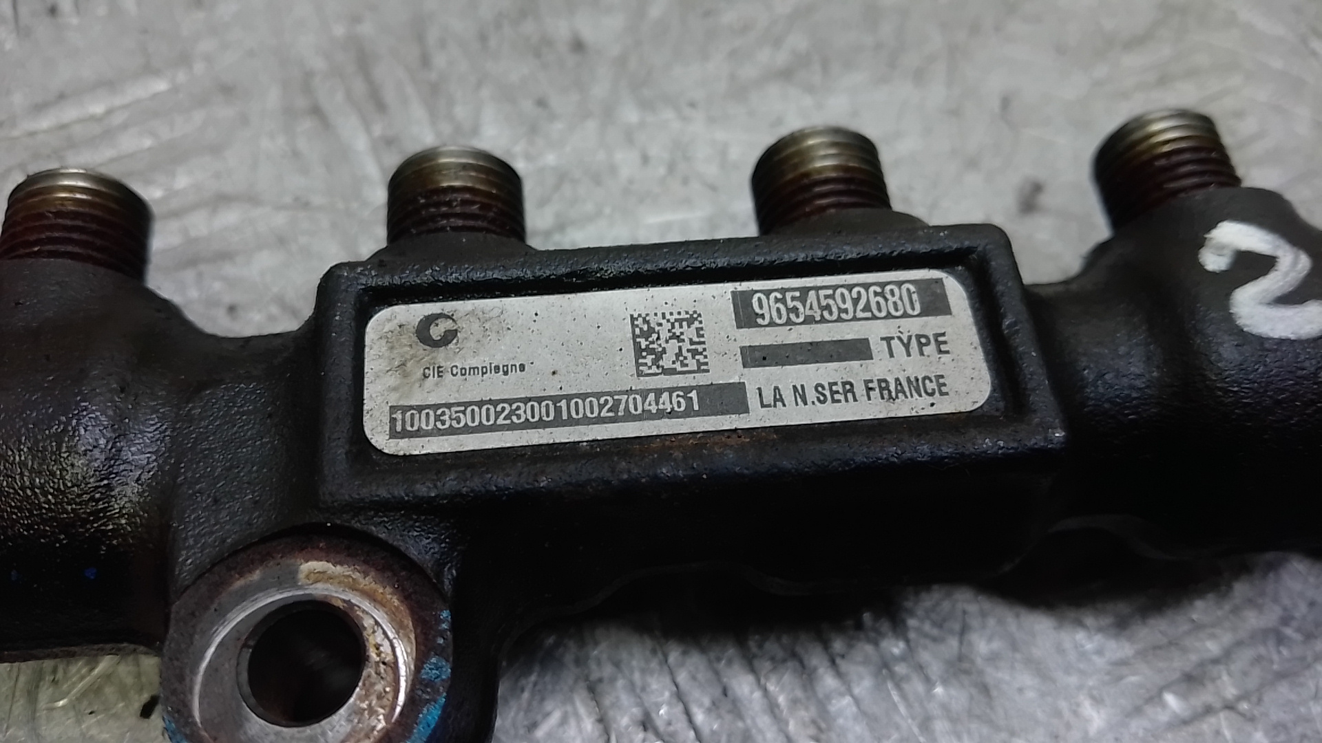 Рейка топливная (рампа)