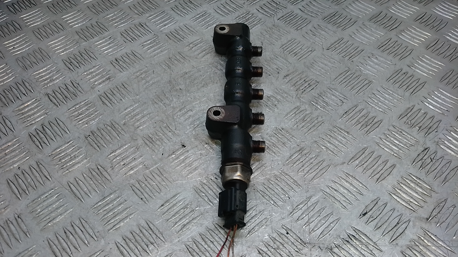 Рейка топливная (рампа)